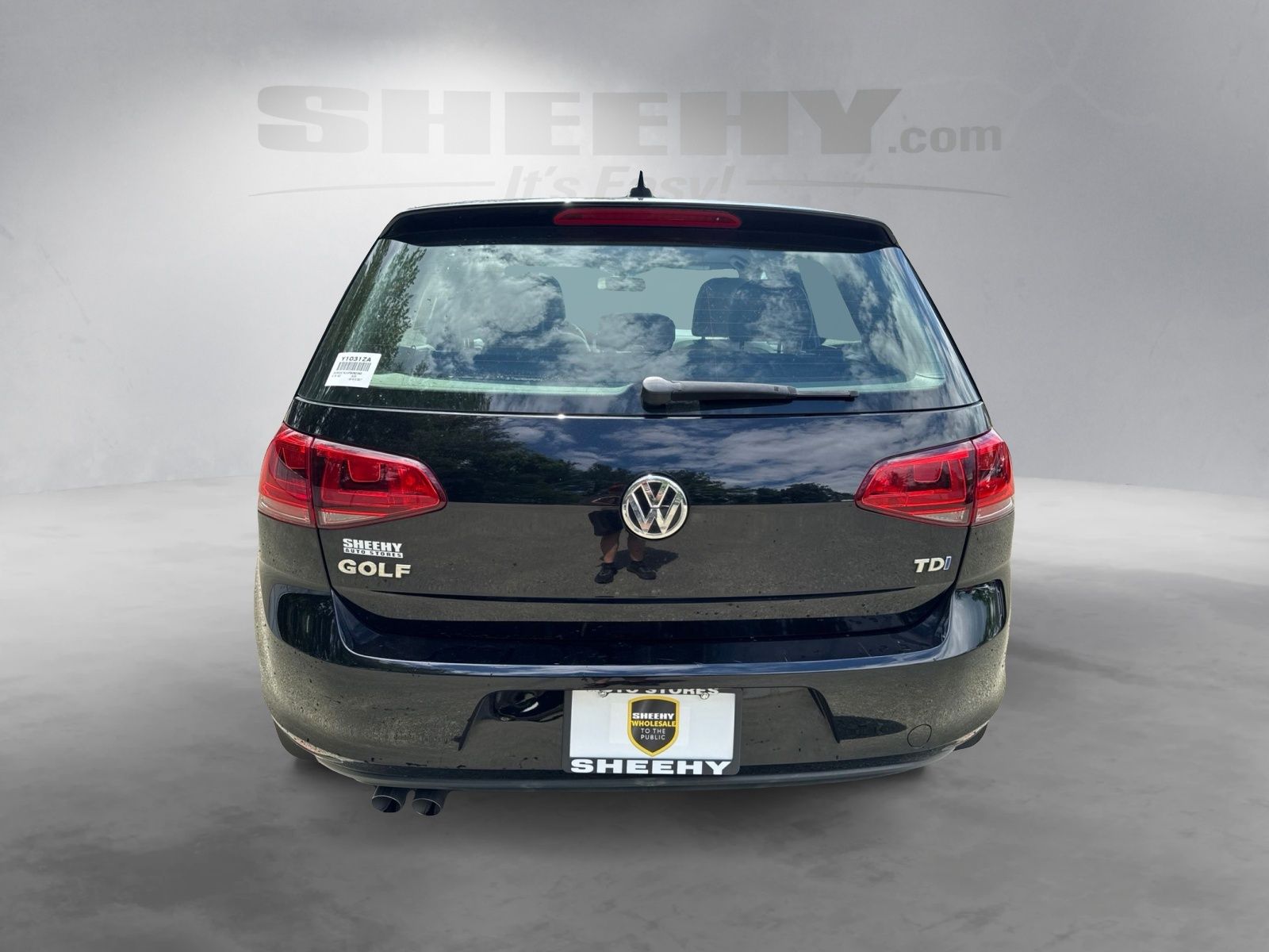 Used 2015 Black Volkswagen TDI SE 4-Door image 11