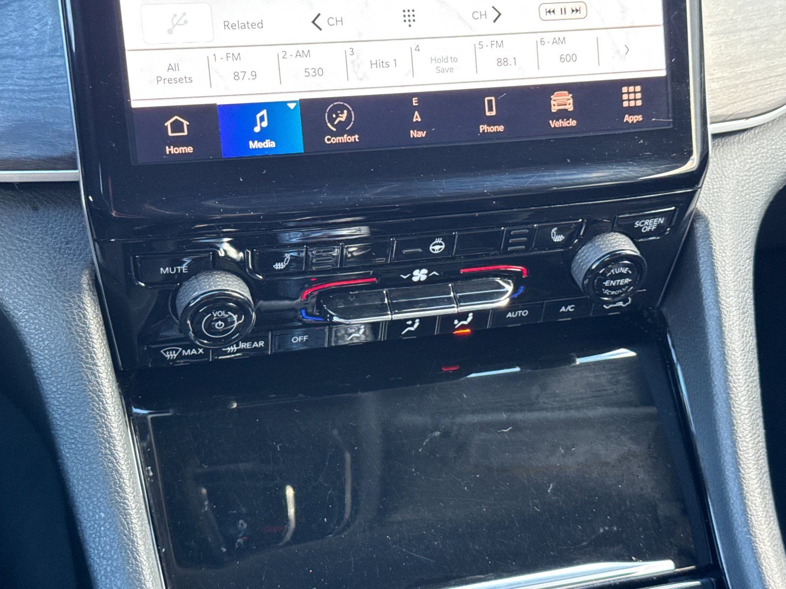 used 2023 Jeep Grand Cherokee car, priced at $25,998