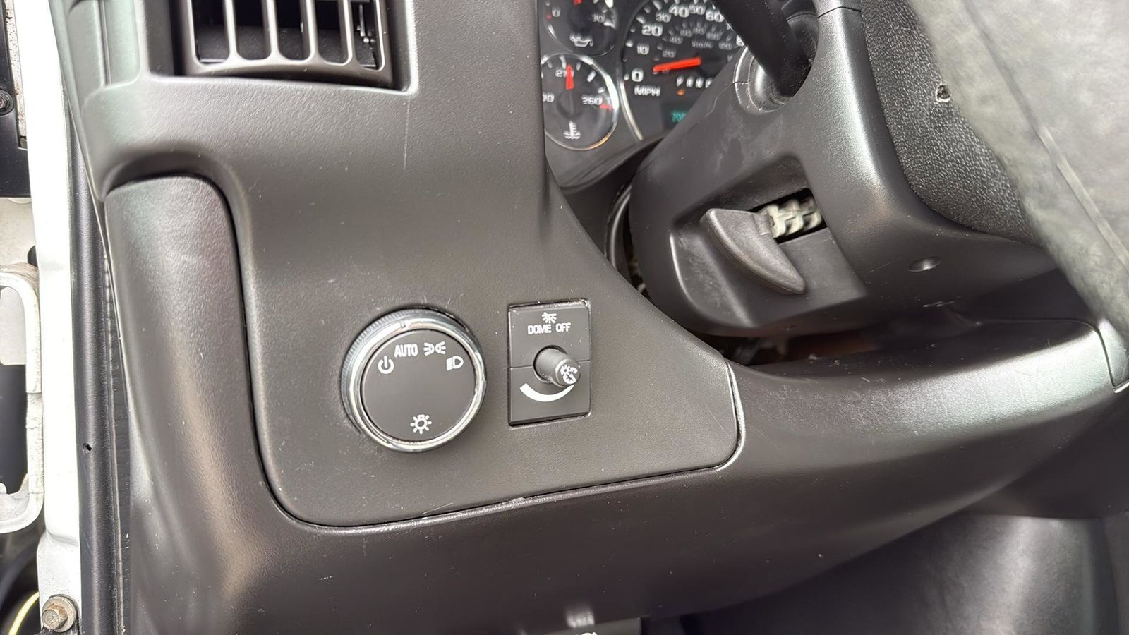 Used Car 2011 Chevrolet Express 2500  Work Van For Sale Under $15,000 In Austin, Texas