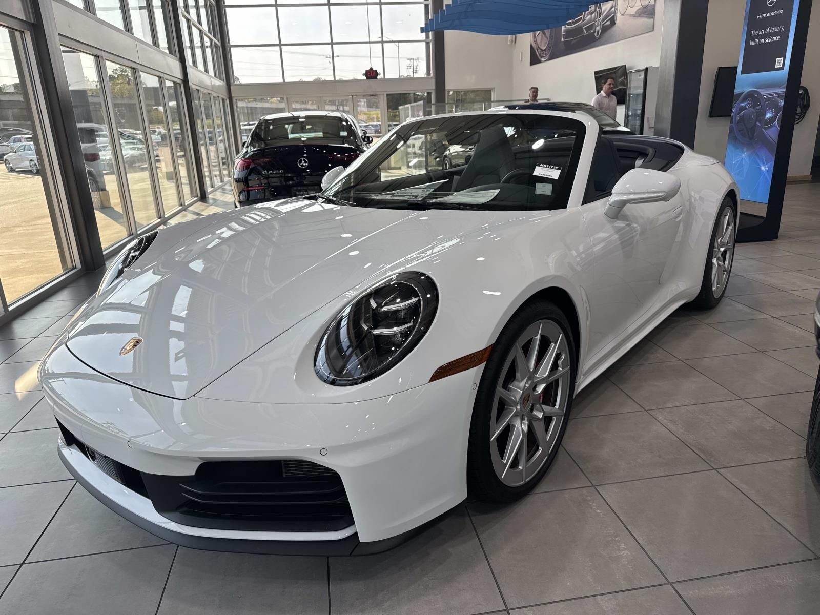 2025 Porsche 911 Carrera Cabriolet RWD