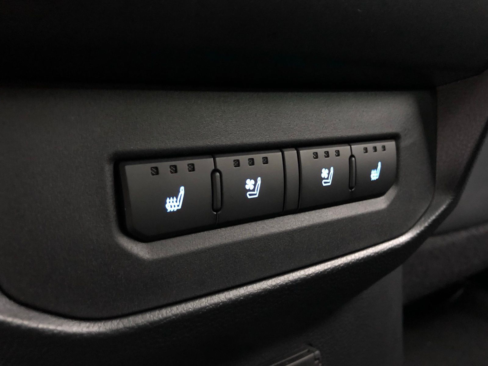 Thumbnail: 2026 Toyota Tundra - 23