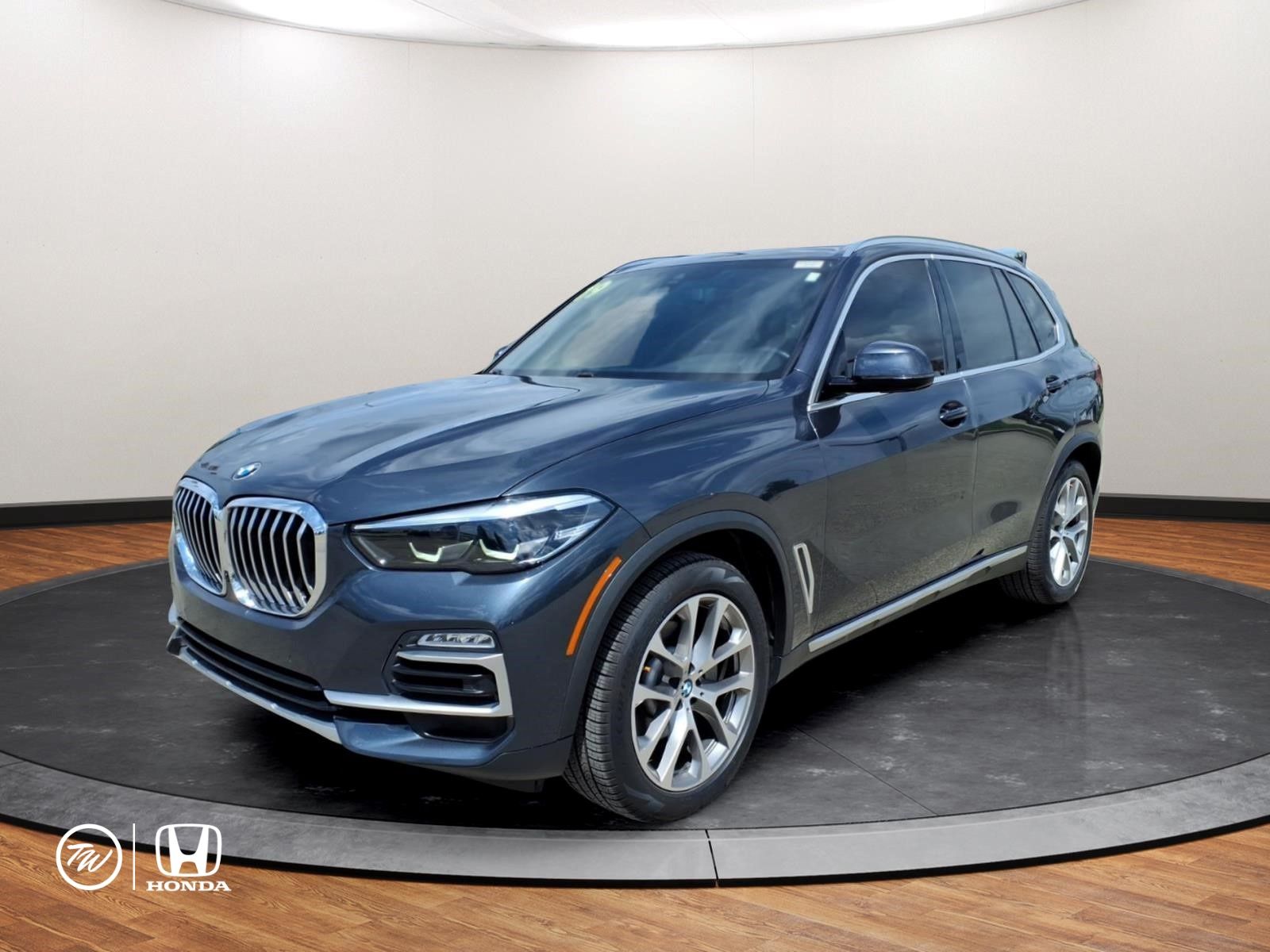  2019 BMW X5 xDrive40i AWD   