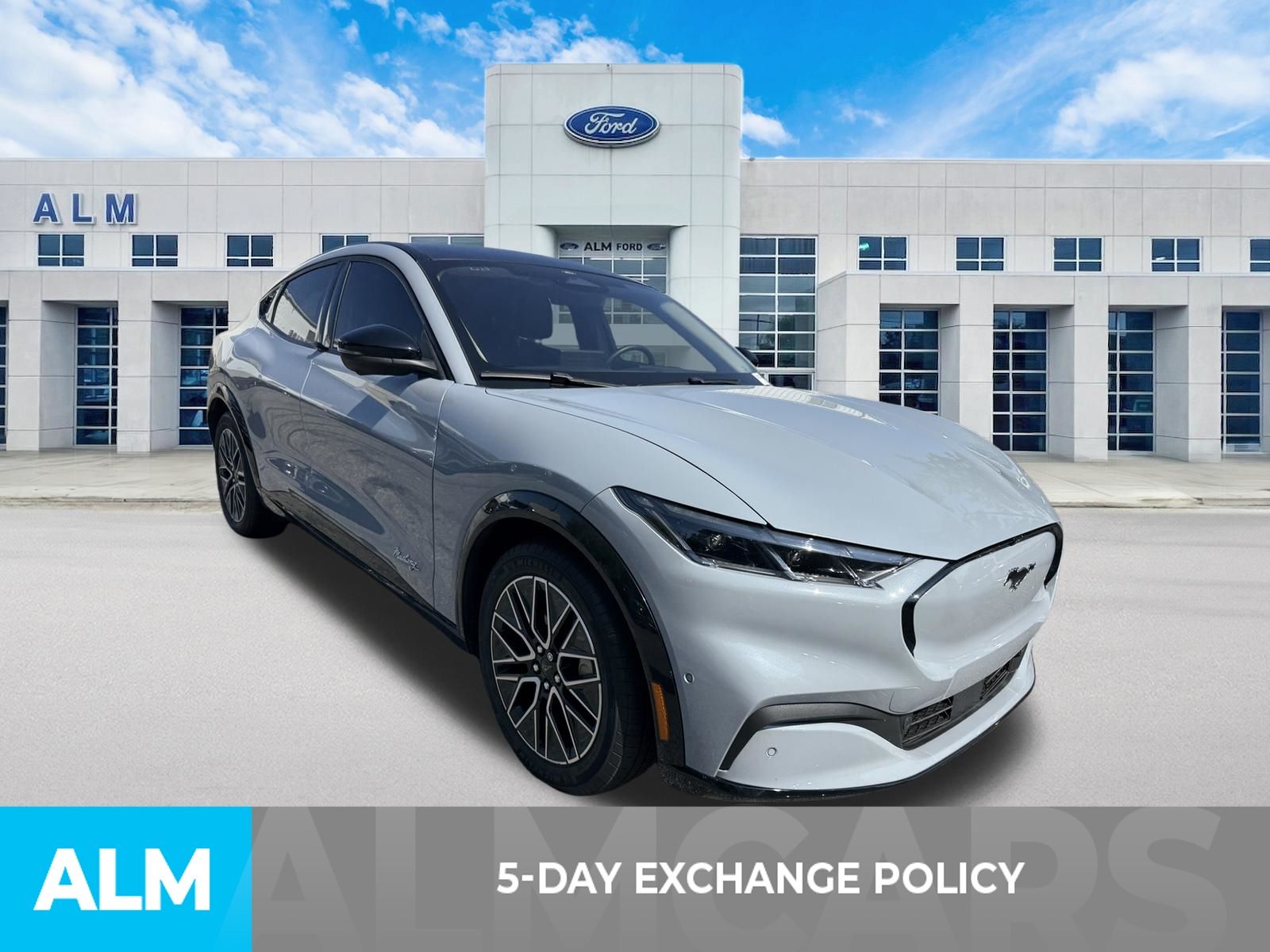 Used 2024 Gray Metallic Ford Premium image 3
