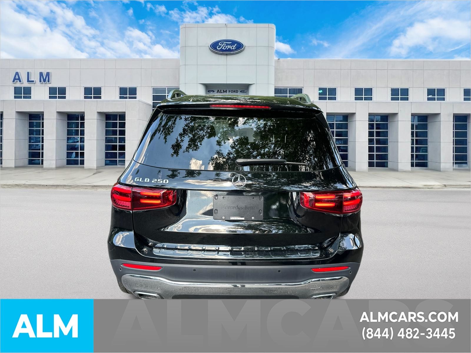 Used 2025 Black Mercedes-Benz GLB 250 image 6