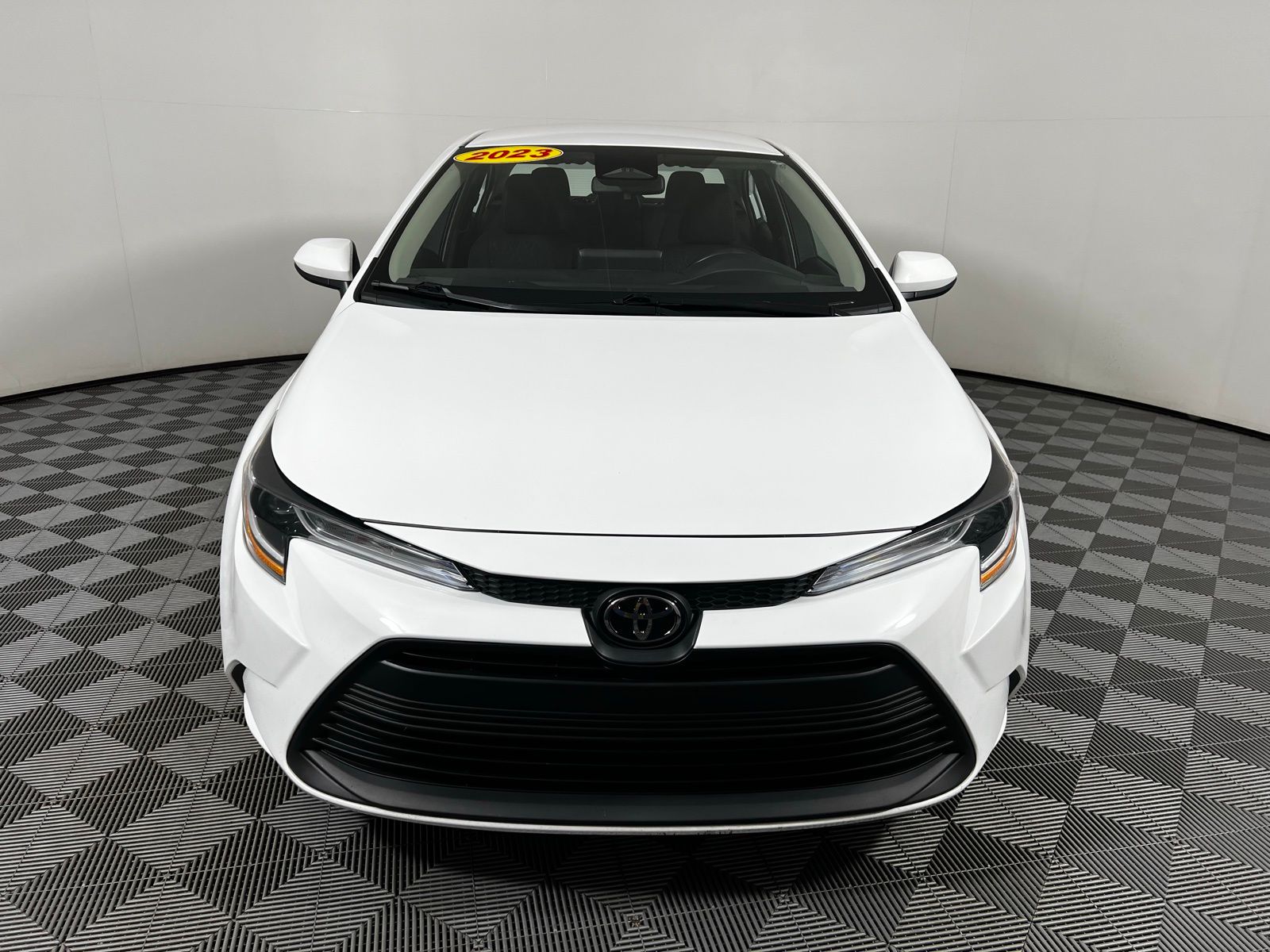 2023 Toyota Corolla LE 2