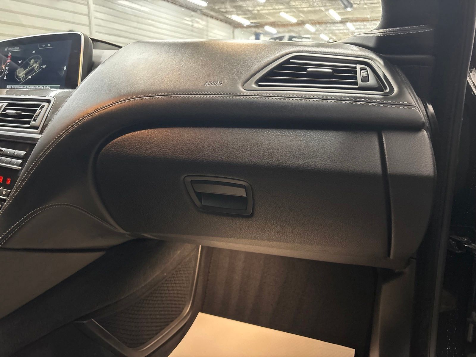2016 BMW 6 Series 650i - Photo 27