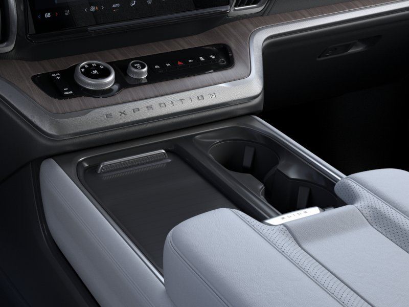 New 2026 Star White Metallic Tri-Coat Ford Platinum image 15