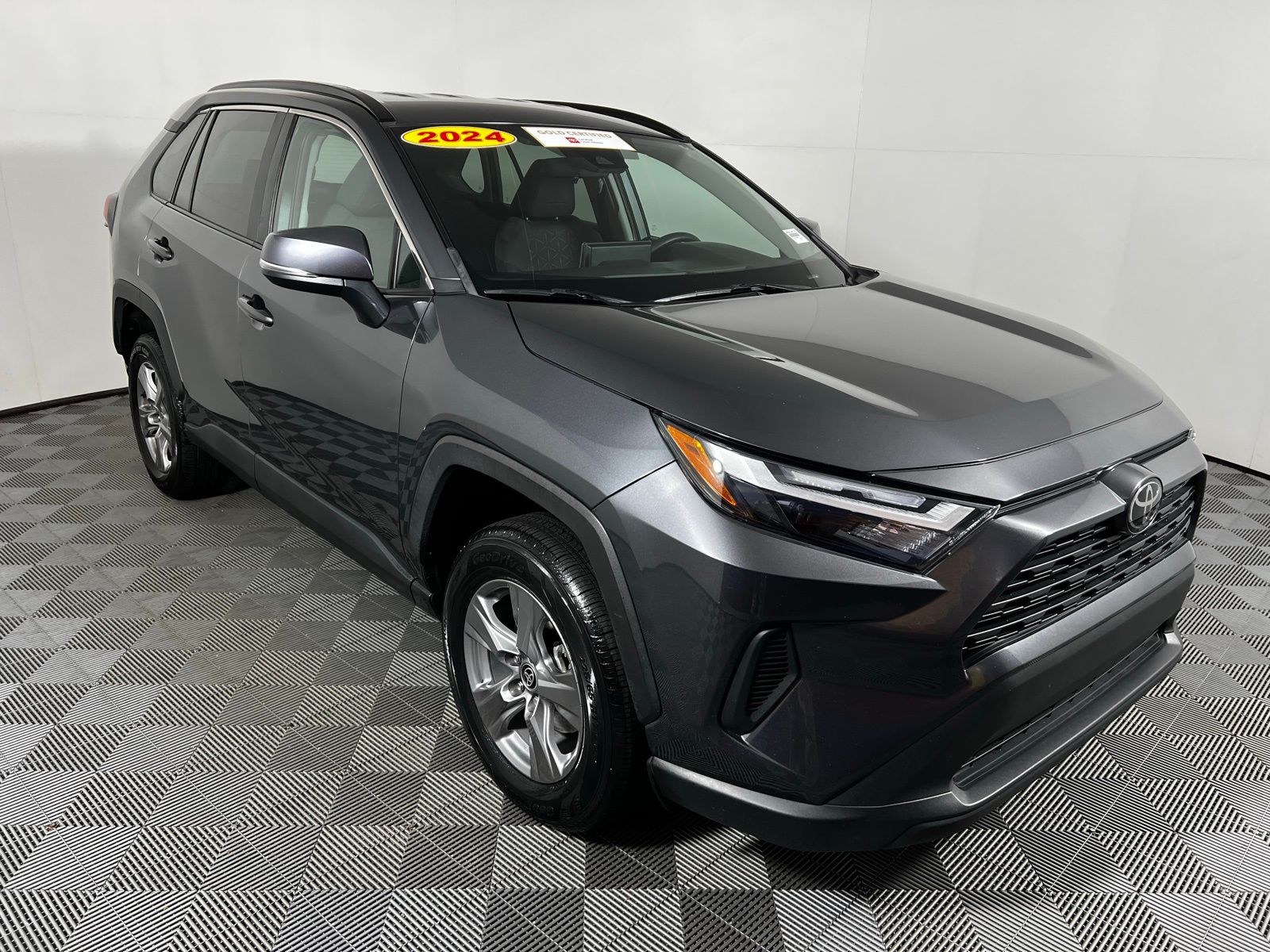 Thumbnail: 2024 Toyota RAV4 - 3