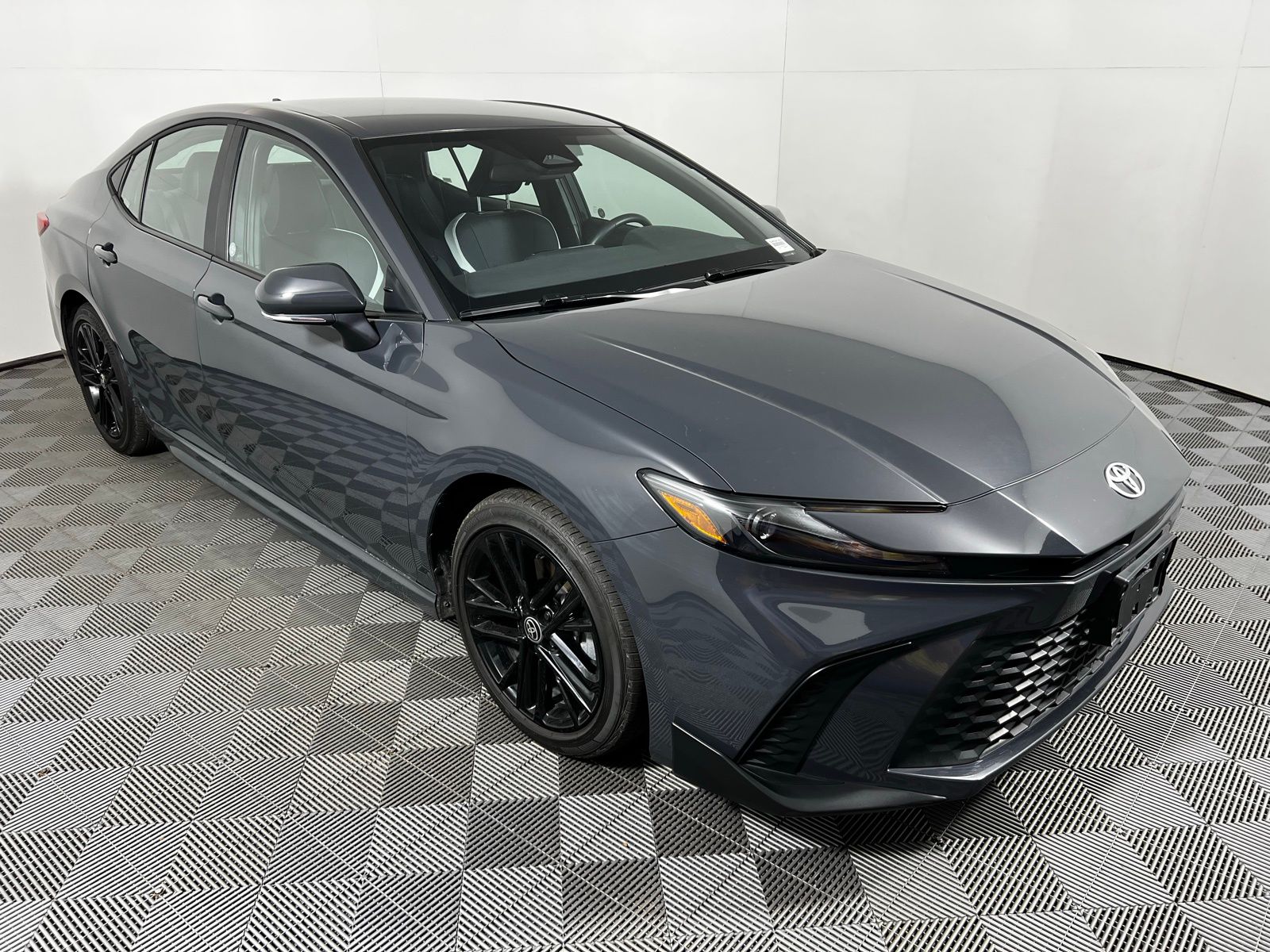 Thumbnail: 2025 Toyota Camry - 3