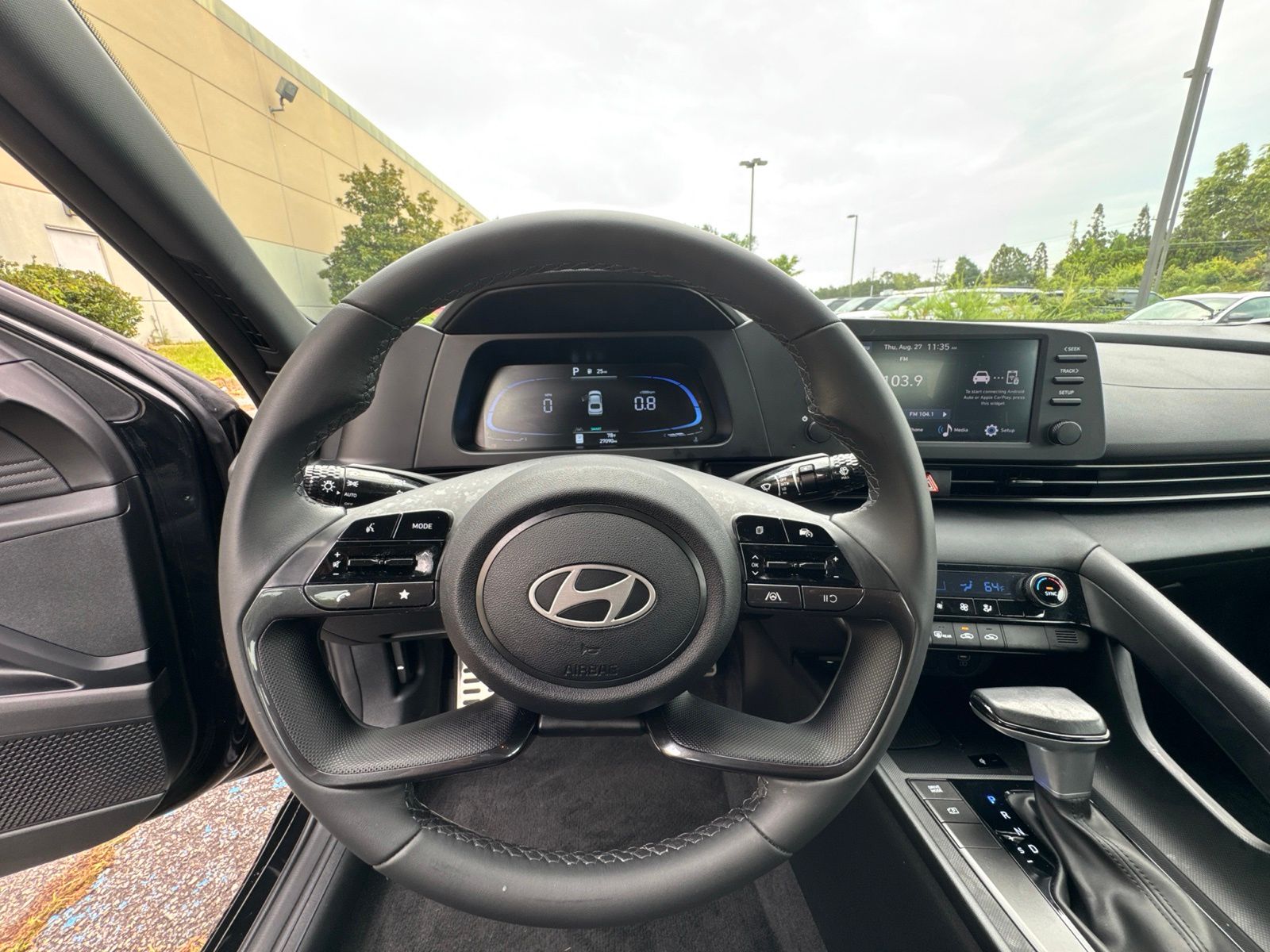 Used 2025 Black Hyundai SEL Sport image 17