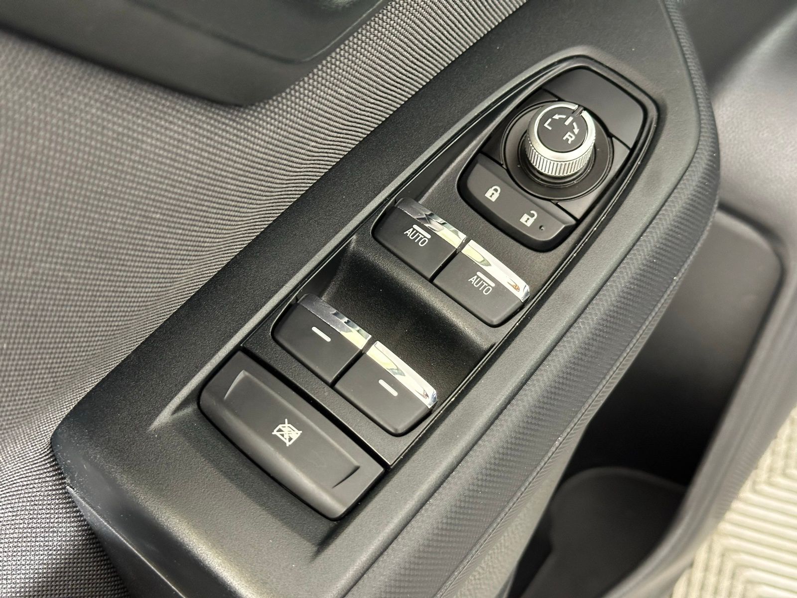 2025 Subaru Forester Premium - Photo 34