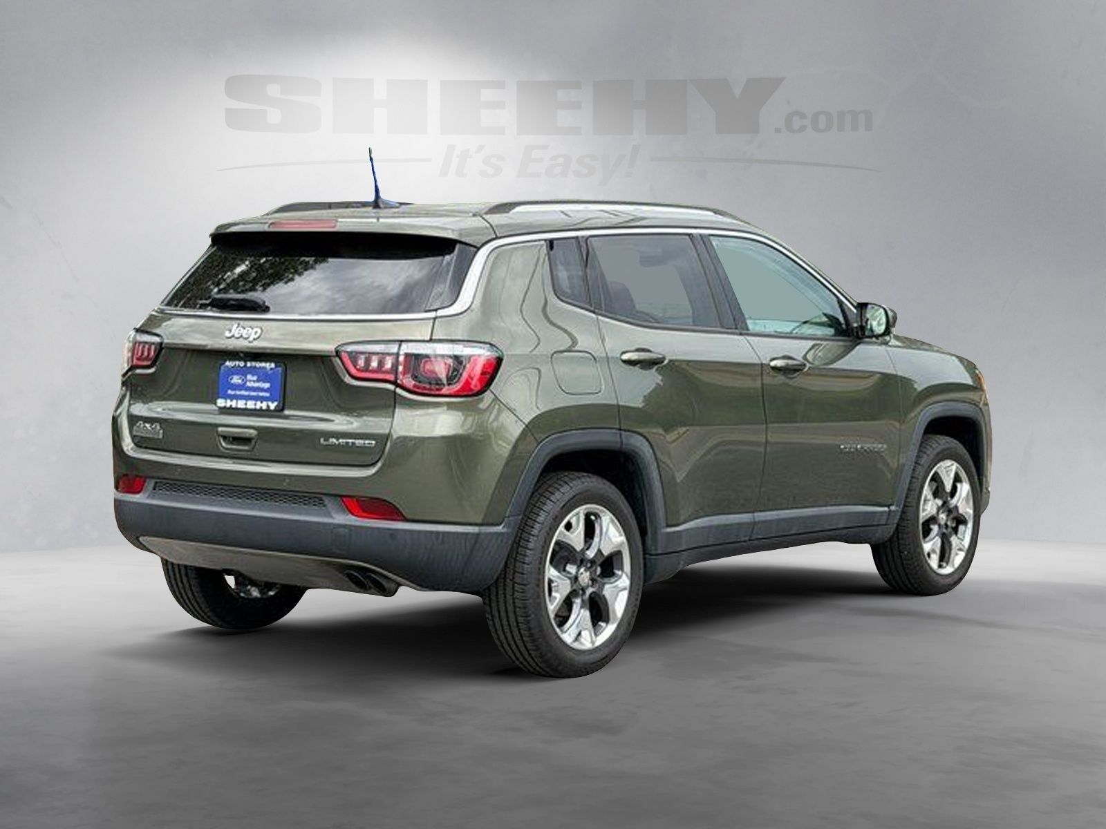 Used 2017 Olive Green Jeep Limited image 12