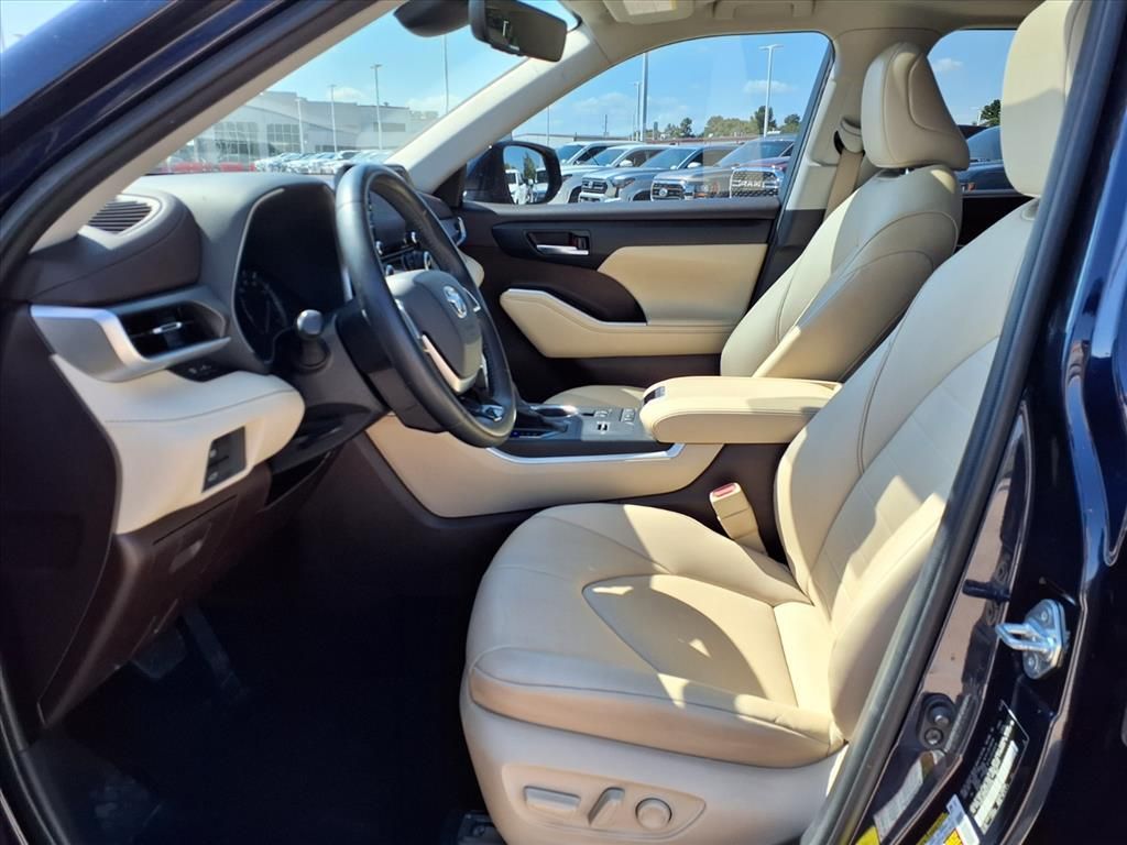 2021 Toyota Highlander XLE Blue at DeMontrond Mazda