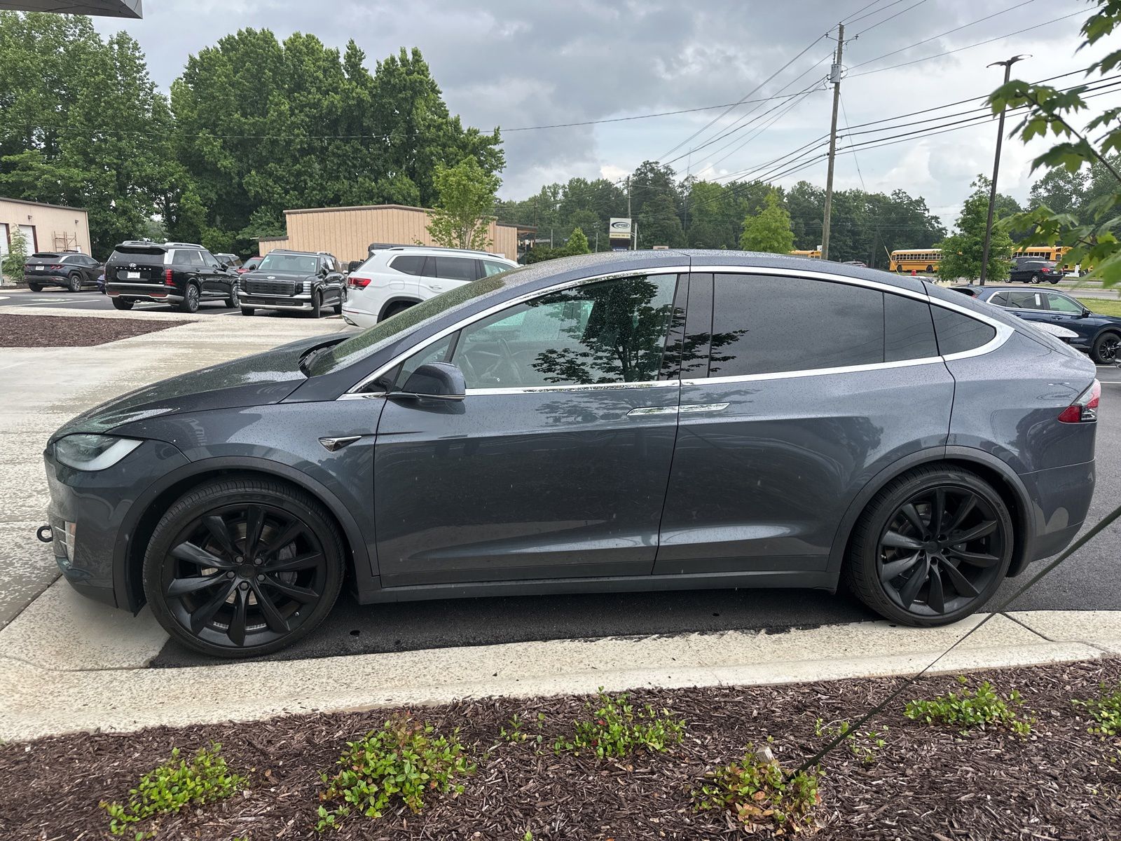 2020 Tesla Model X Long Range Plus's photo