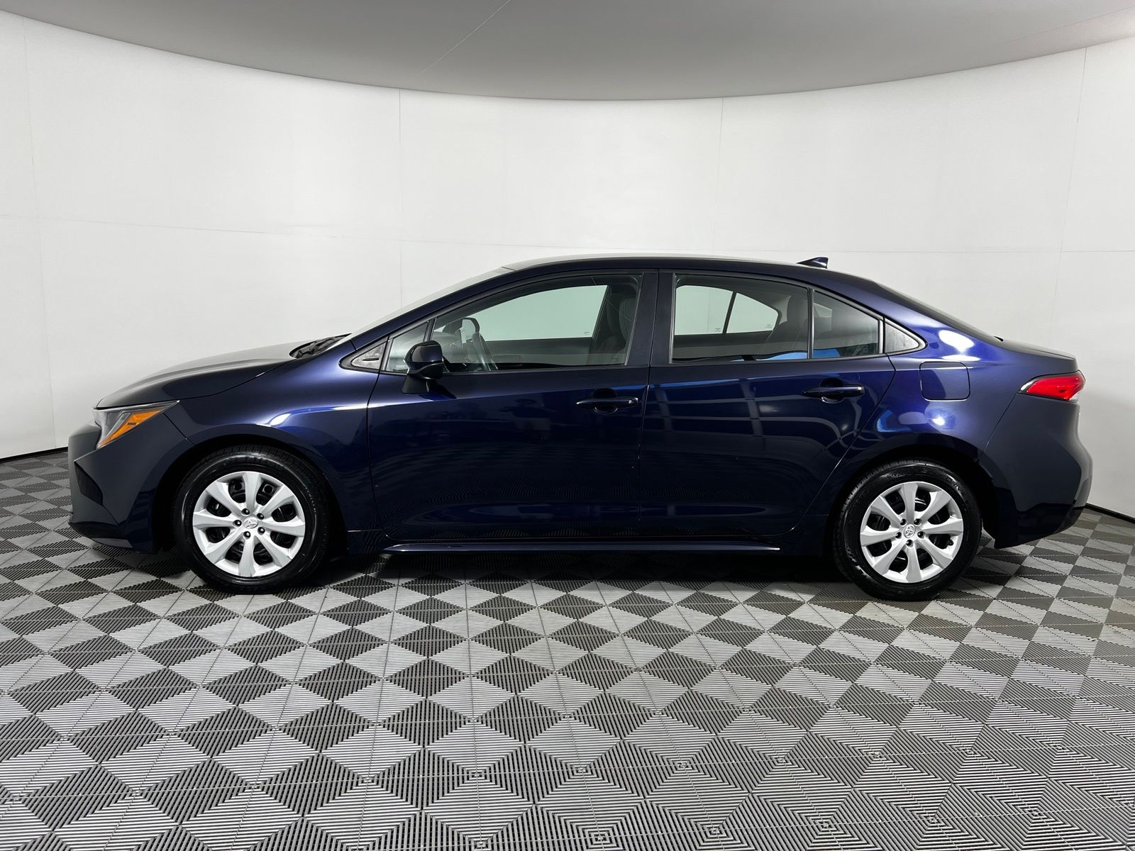 Thumbnail: 2024 Toyota Corolla - 8