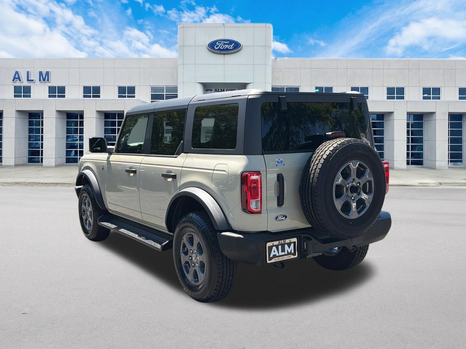 New 2026 Desert Sand Ford Big Bend® image 8