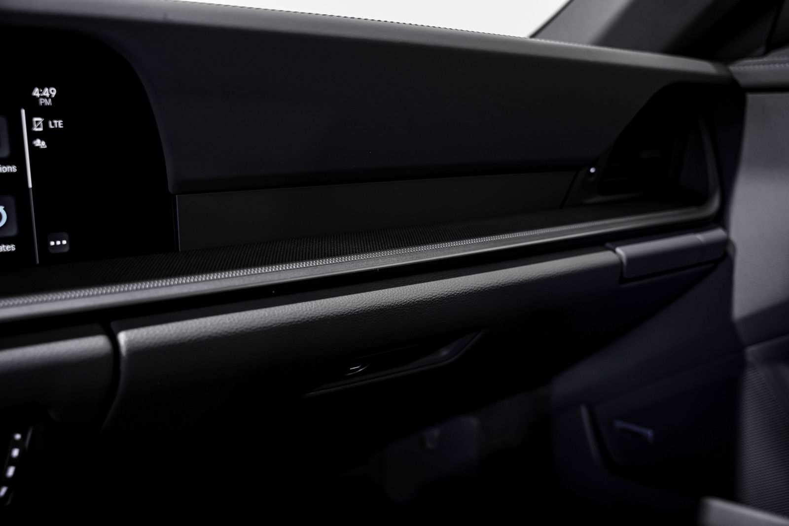 2023 Porsche 911 Carrera — photo 17