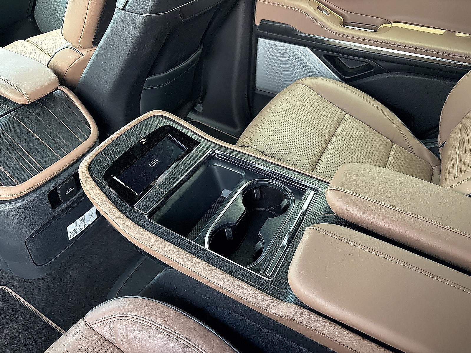 New Copper Metallic 2026 Lincoln Navigator Black Label for Sale in