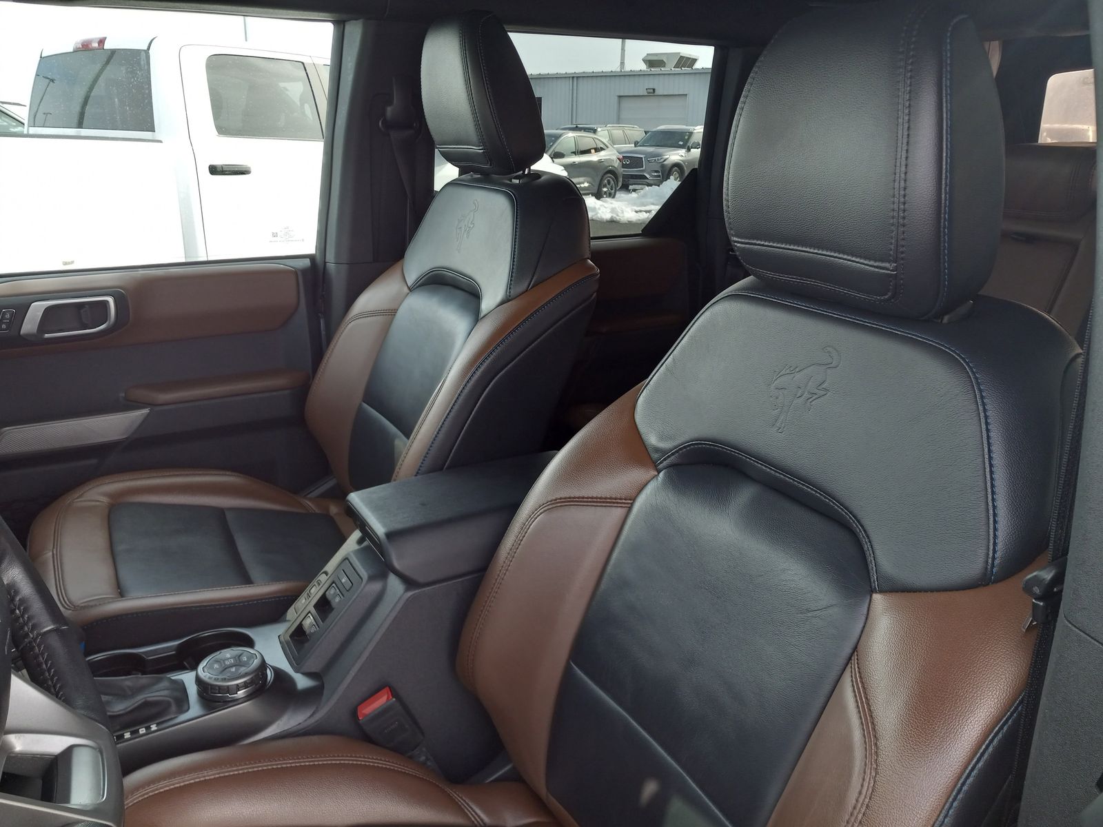 2023 Ford Bronco image 10