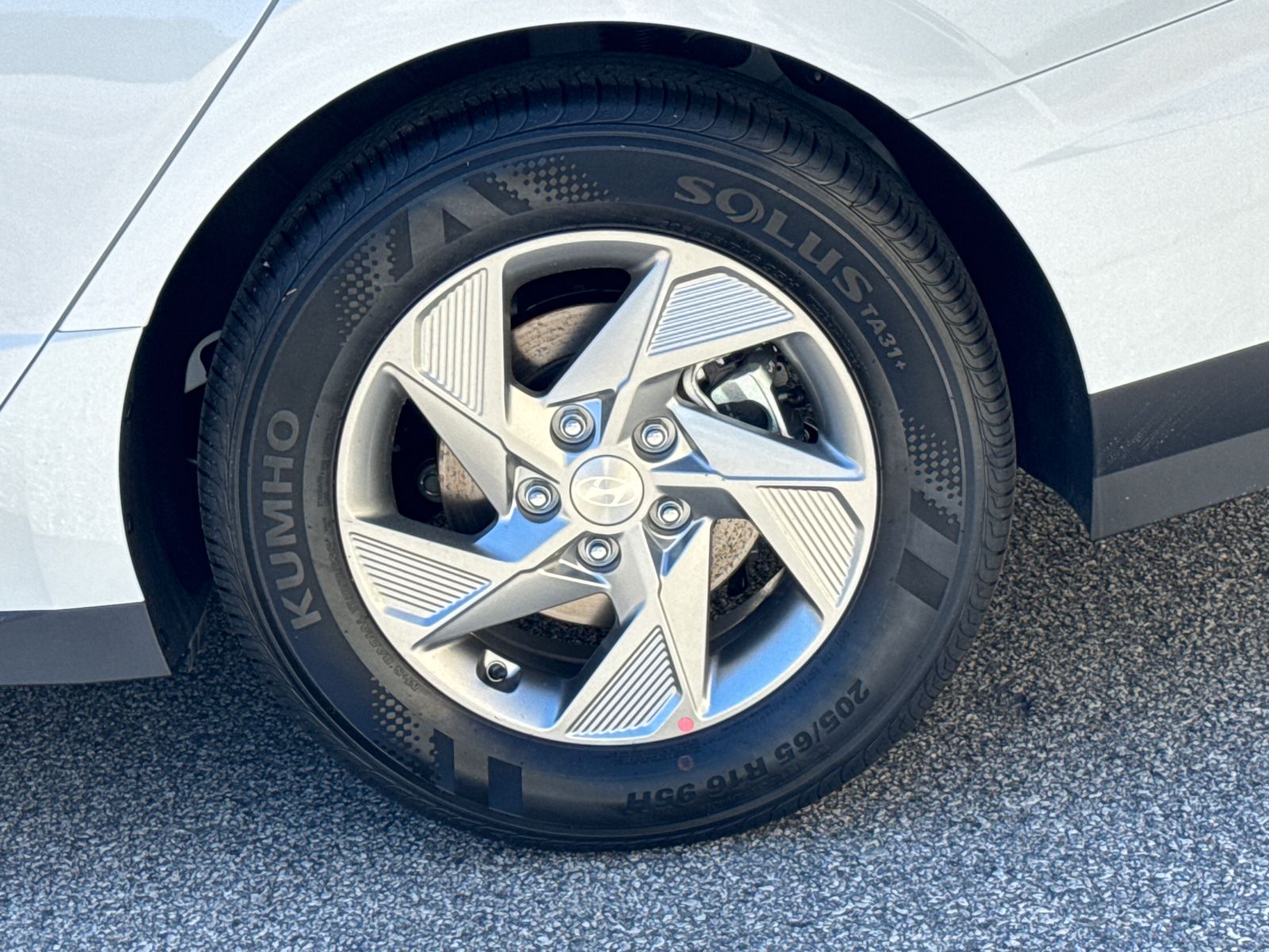 2025 Hyundai Sonata SE photo 16