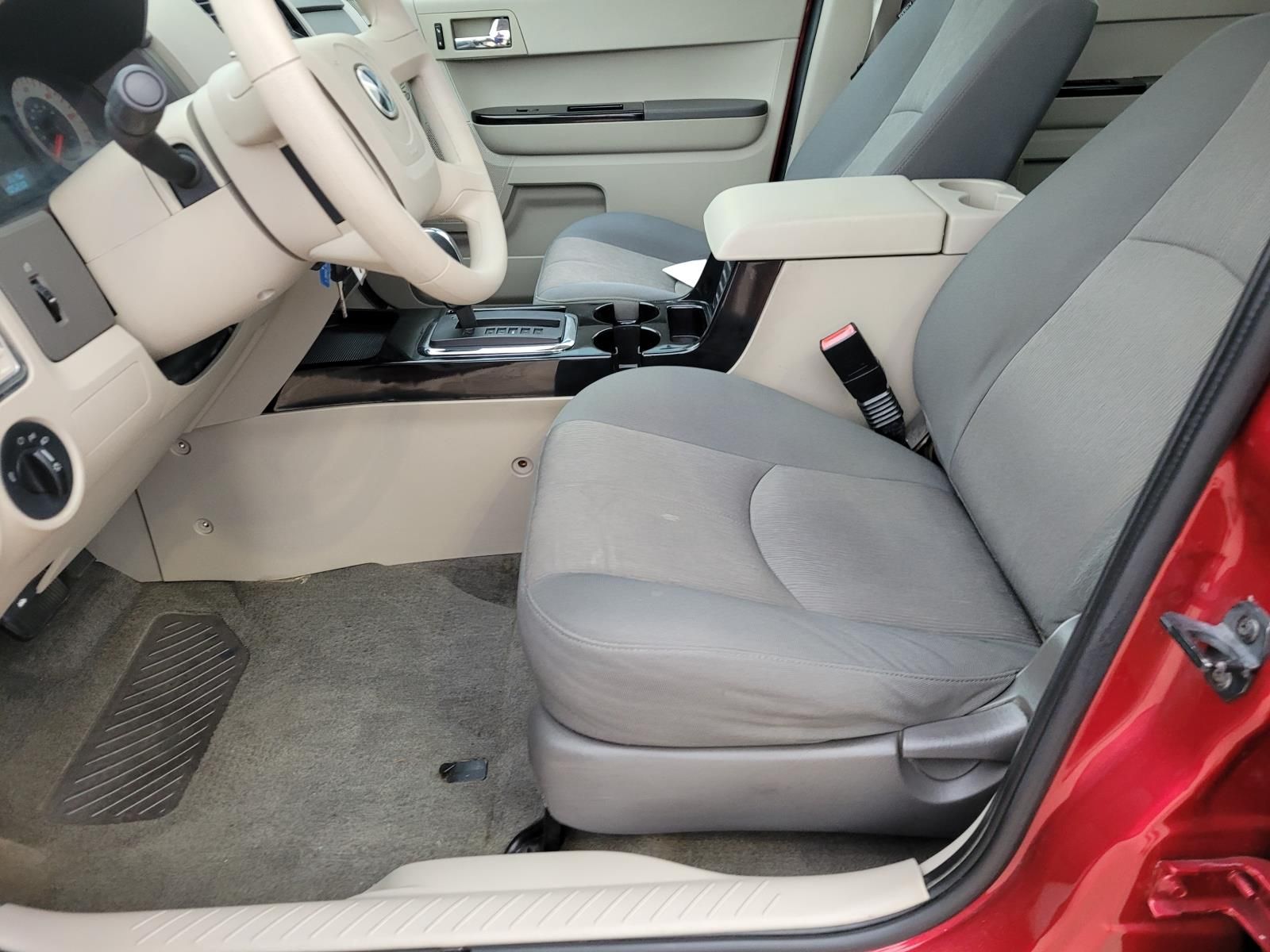 used 2008 Mazda Tribute car, priced at $5,250