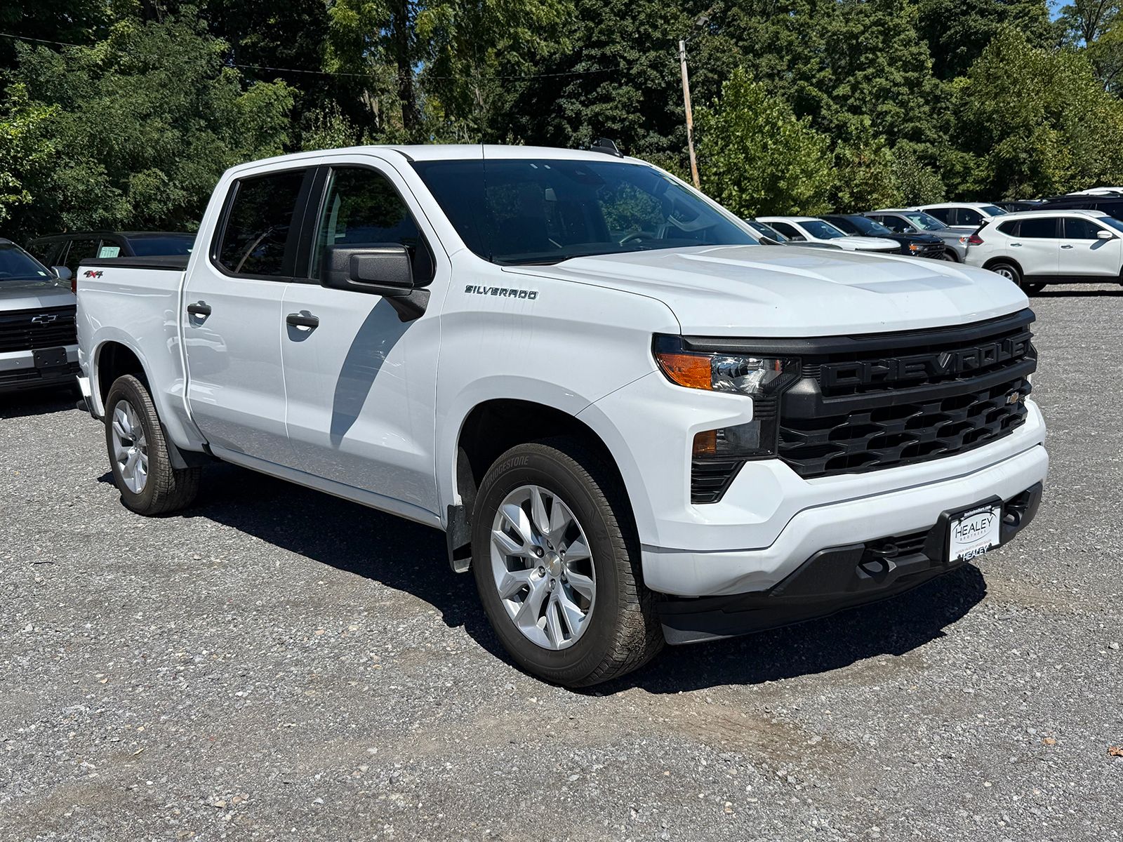 Summit White 2023 Chevrolet Silverado 1500 Pickup Truck Four-Wheel Drive 8-Speed Automatic