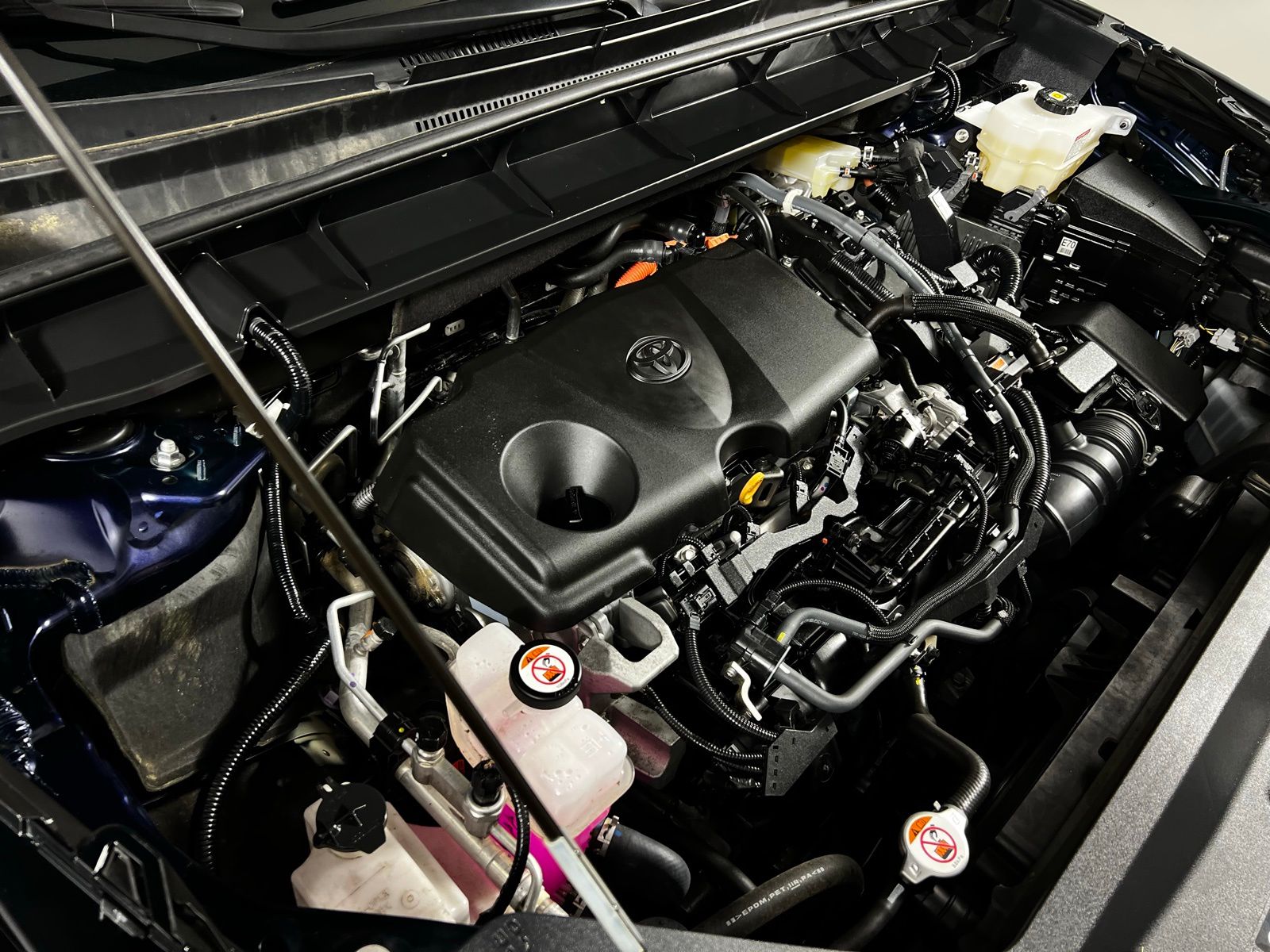 Thumbnail: 2023 Toyota Highlander - 10