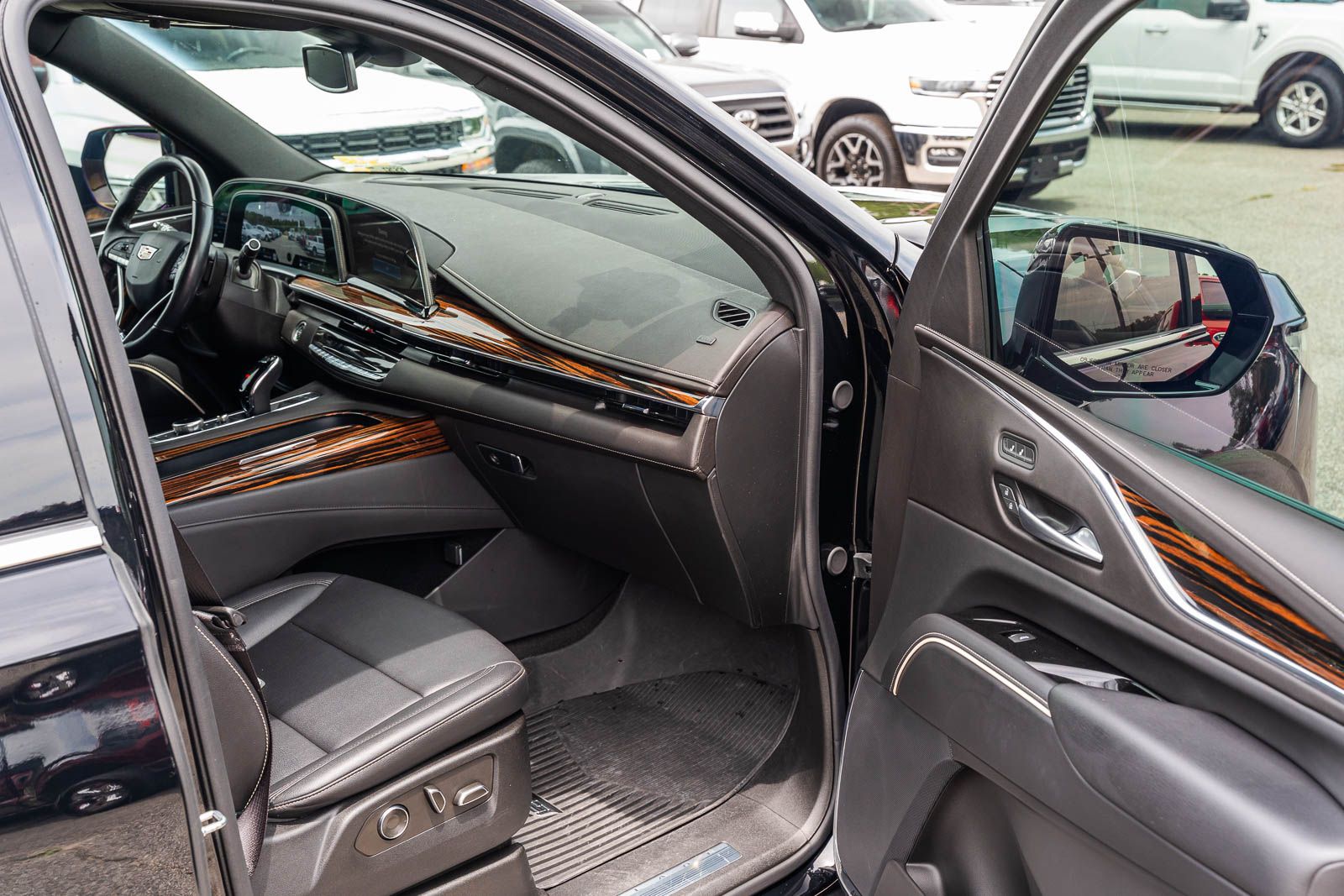 Used 2024 Cadillac Escalade SUV