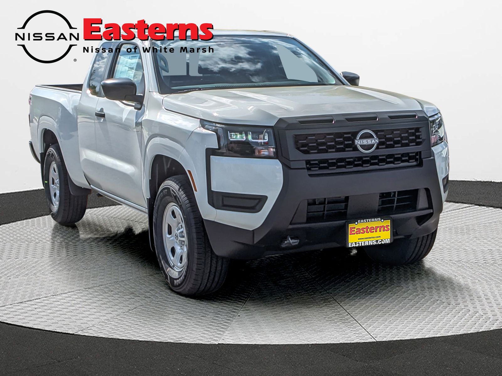 2026 Nissan Frontier King Cab S photo 3
