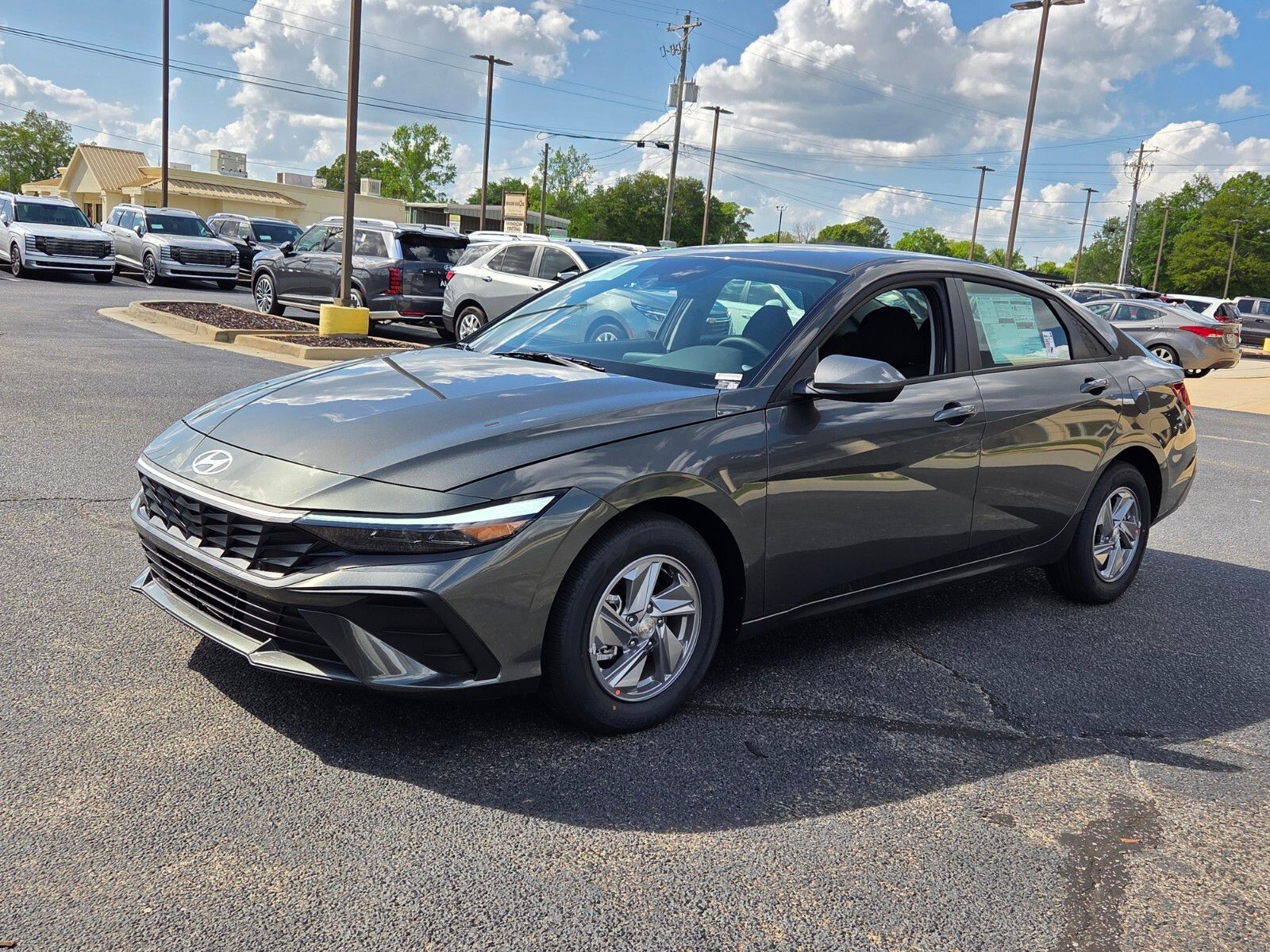 View vehicle photo 3