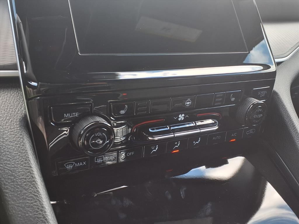 2025 Jeep Grand Cherokee Laredo X - 8