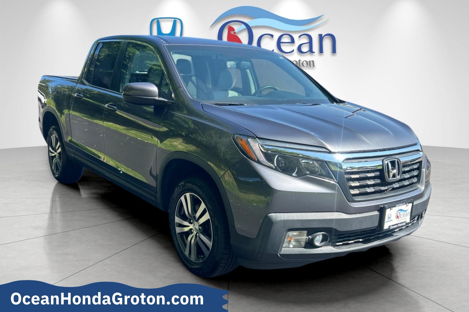 Gray (Modern Steel Metallic) 2017 Honda Ridgeline Pickup Truck All-Wheel Drive 6-Speed Automatic