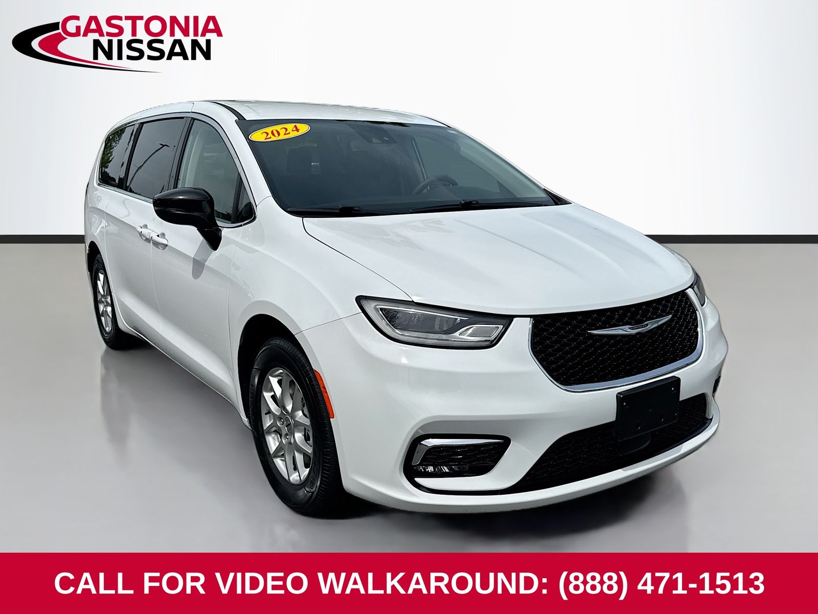 Bright White Clearcoat 2024 Chrysler Pacifica Minivan Front-Wheel Drive 9-Speed Automatic