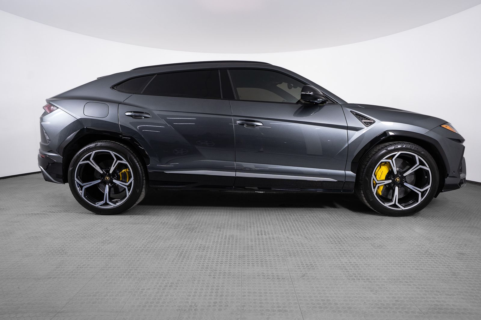 2020 Lamborghini Urus — full photo 7 of 53