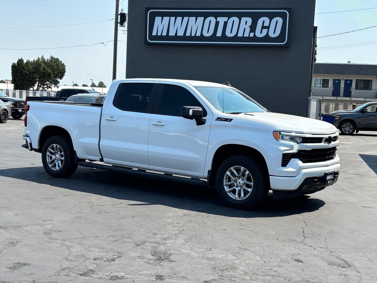 2022 Chevrolet Silverado 1500 RST Crew Cab 4WD