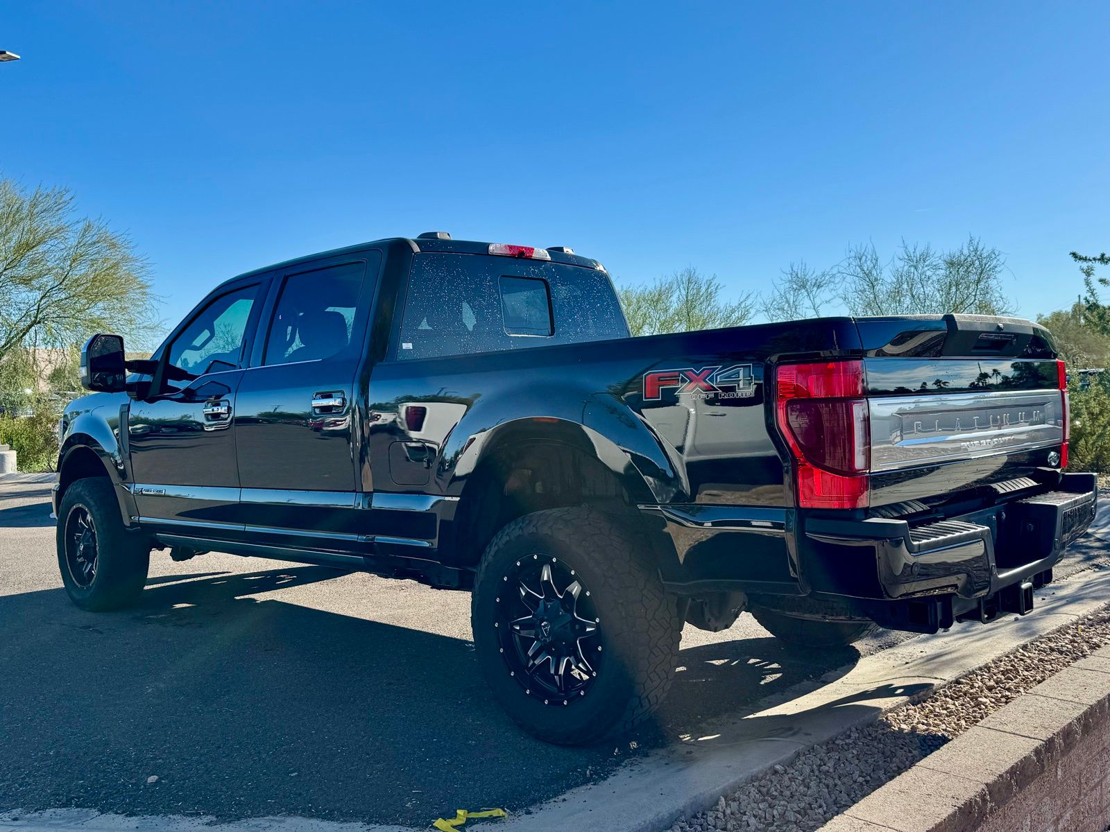 2022 Ford F-350SD Platinum