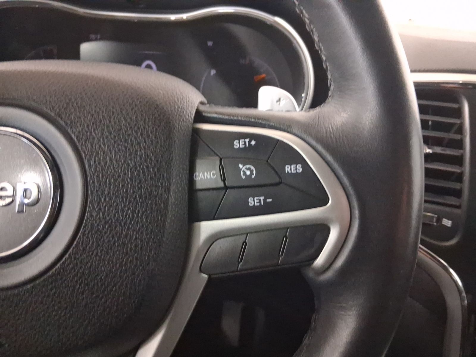 Used Car 2015 Jeep Grand Cherokee  Altitude For Sale Under $15,000 In Austin, Texas