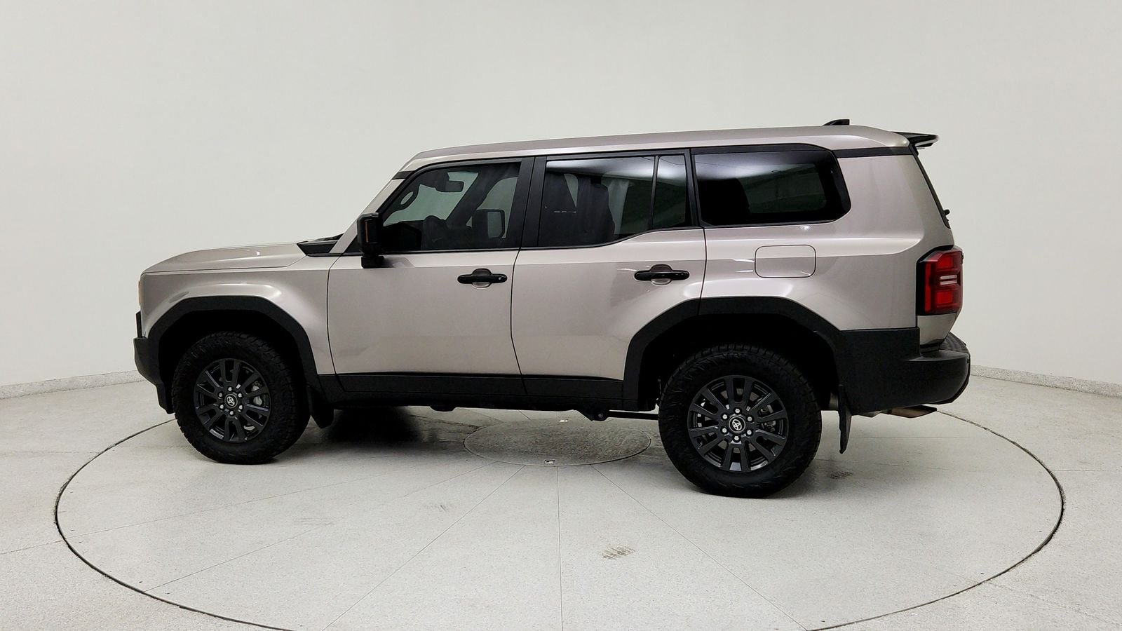 Used 2024  Toyota 1958 image 4
