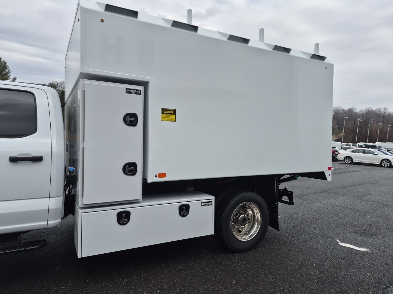 New 2026 Oxford White Ford XL CHIPPER image 21