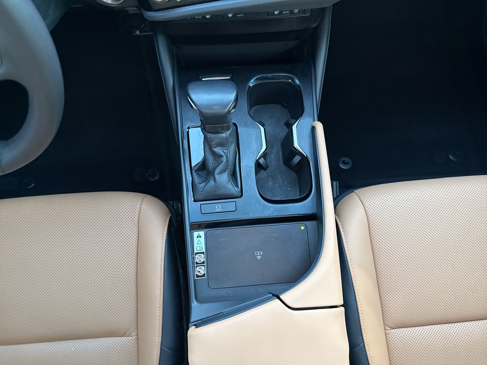 Used 2023 White Lexus 350 image 18