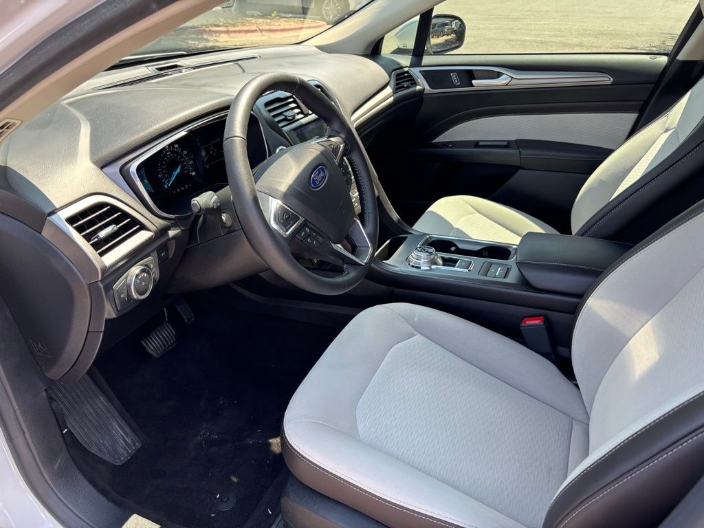 Used Car 2020 Ford Fusion  Se For Sale Under $15,000 In Austin, Texas