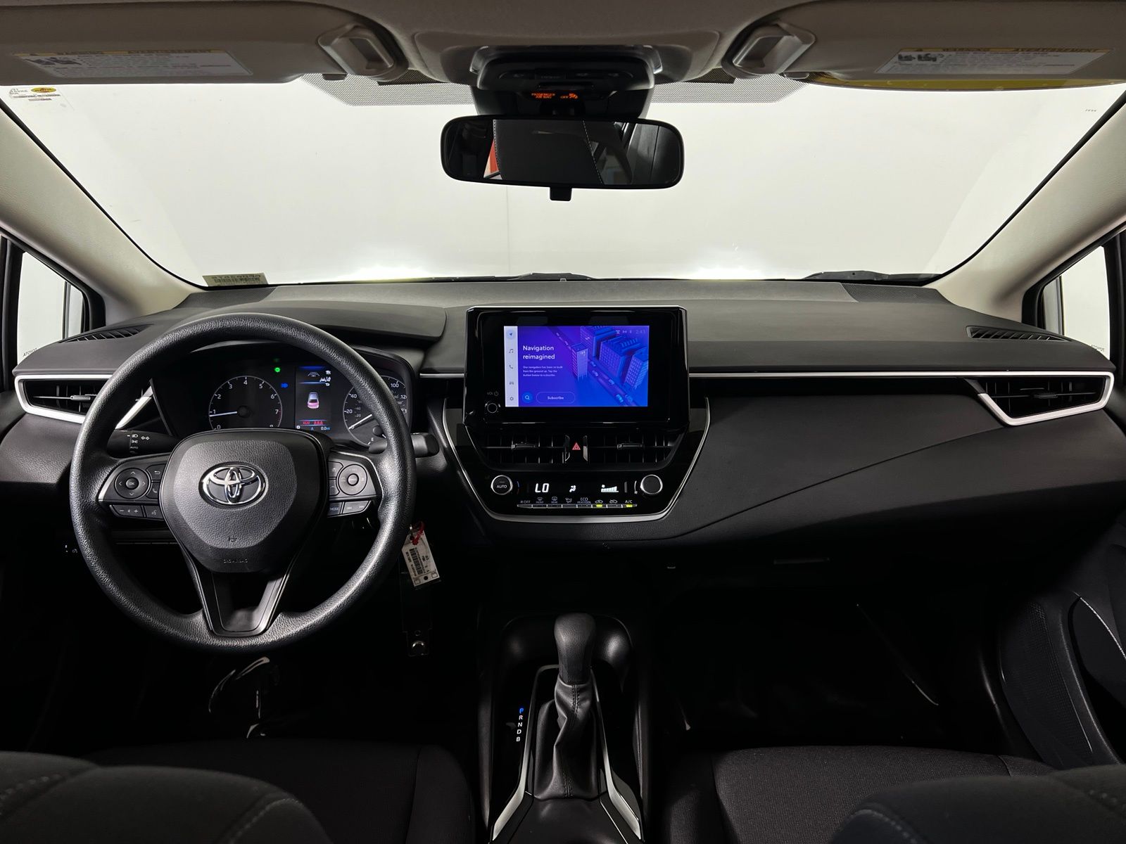 Thumbnail: 2025 Toyota Corolla - 16