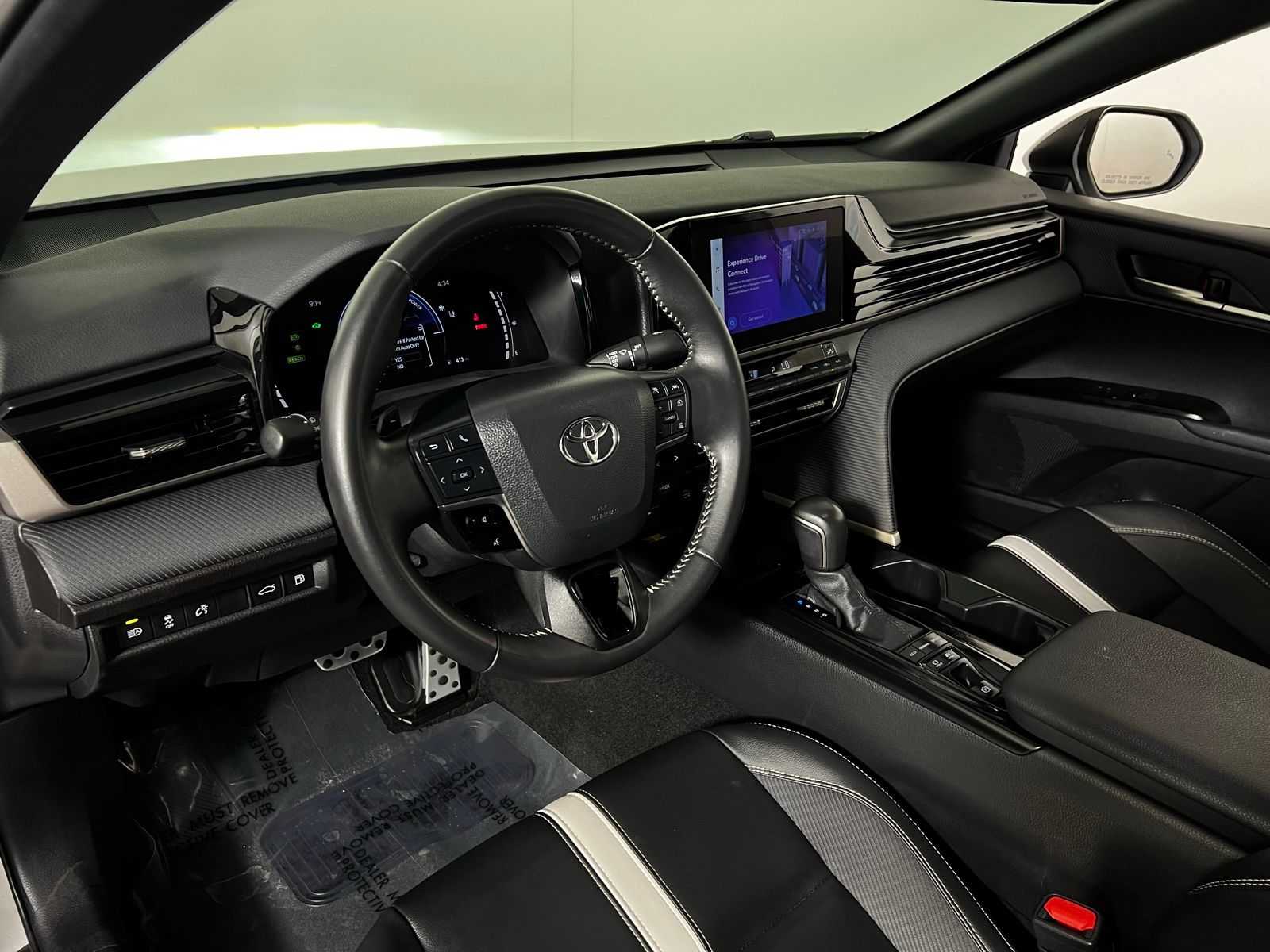 Thumbnail: 2025 Toyota Camry - 12