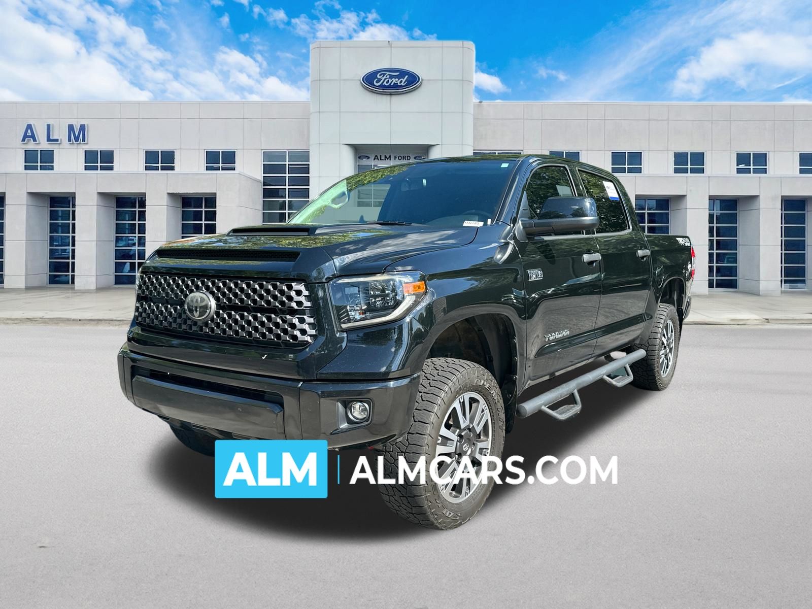 Midnight Black Metallic 2019 Toyota Tundra Pickup Truck Four-Wheel Drive 6-Speed Automatic