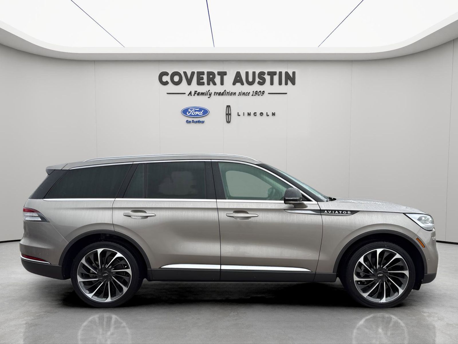 Used Car 2021 Lincoln Aviator  Reserve For Sale Under $30,000 In Austin, Texas