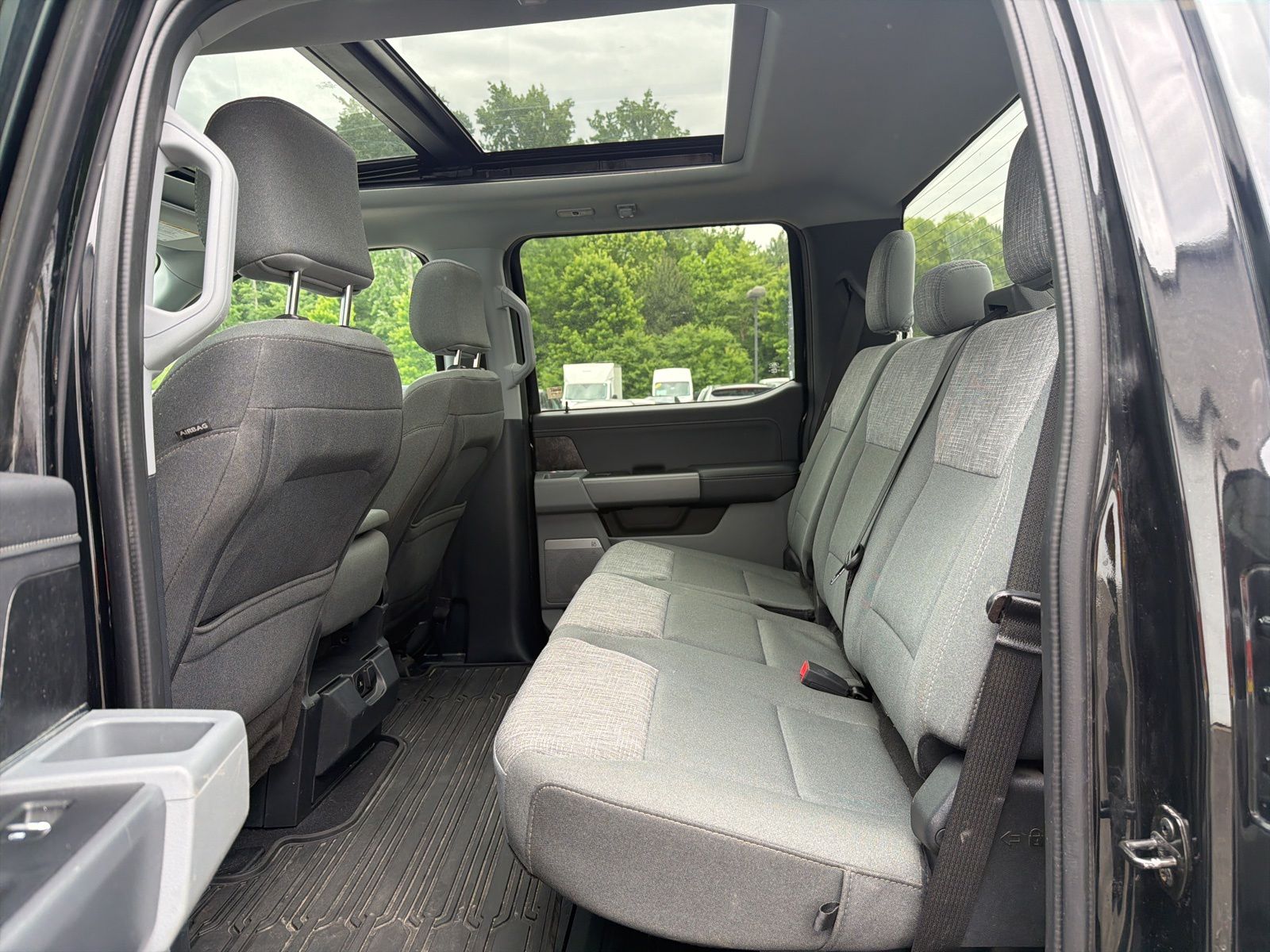Used 2023 Black Ford XLT image 7