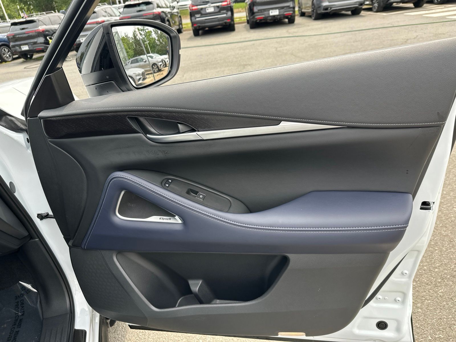 Used 2026 White INFINITI SPORT image 32