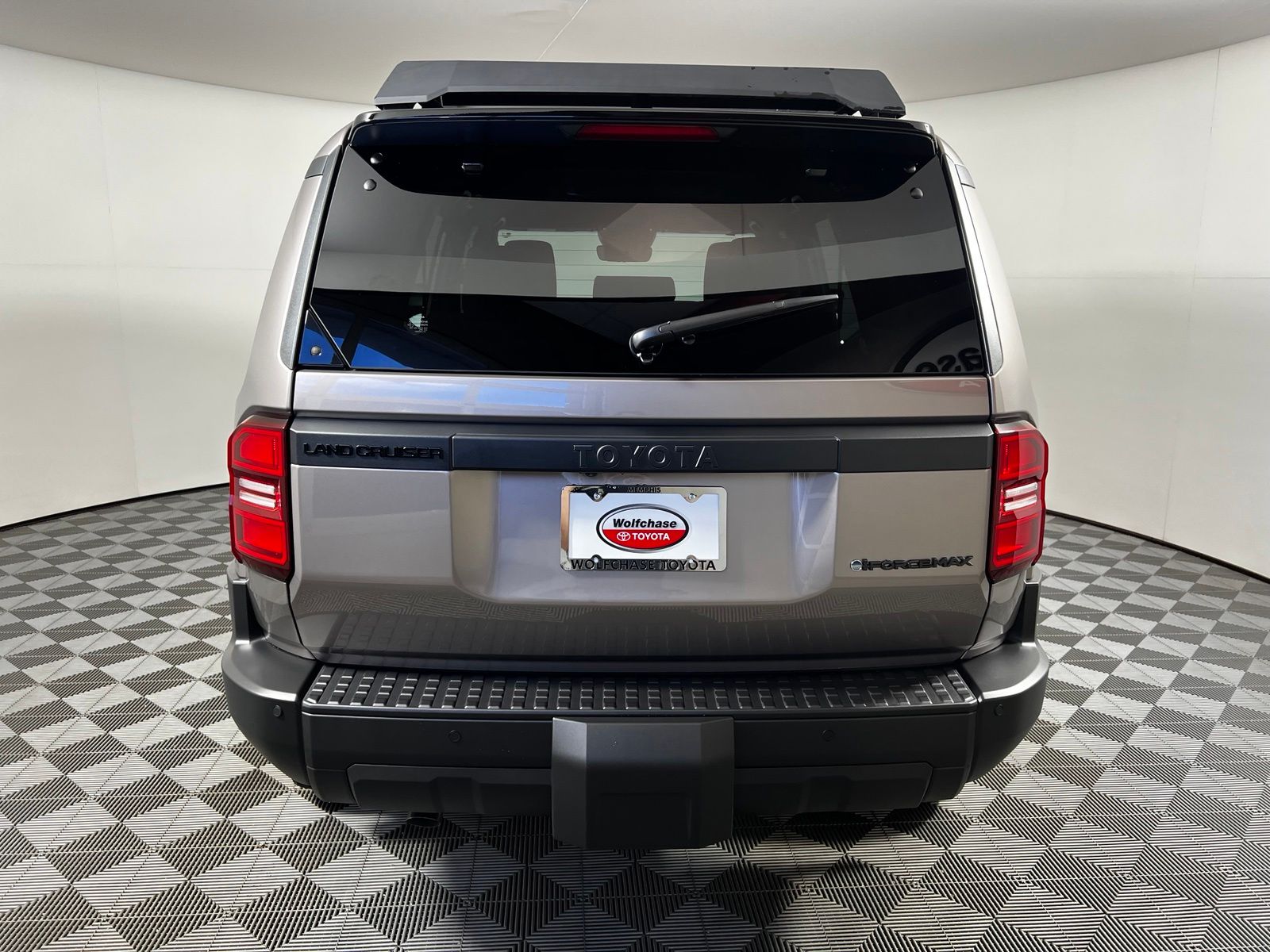 Thumbnail: 2027 Toyota Land Cruiser - 6