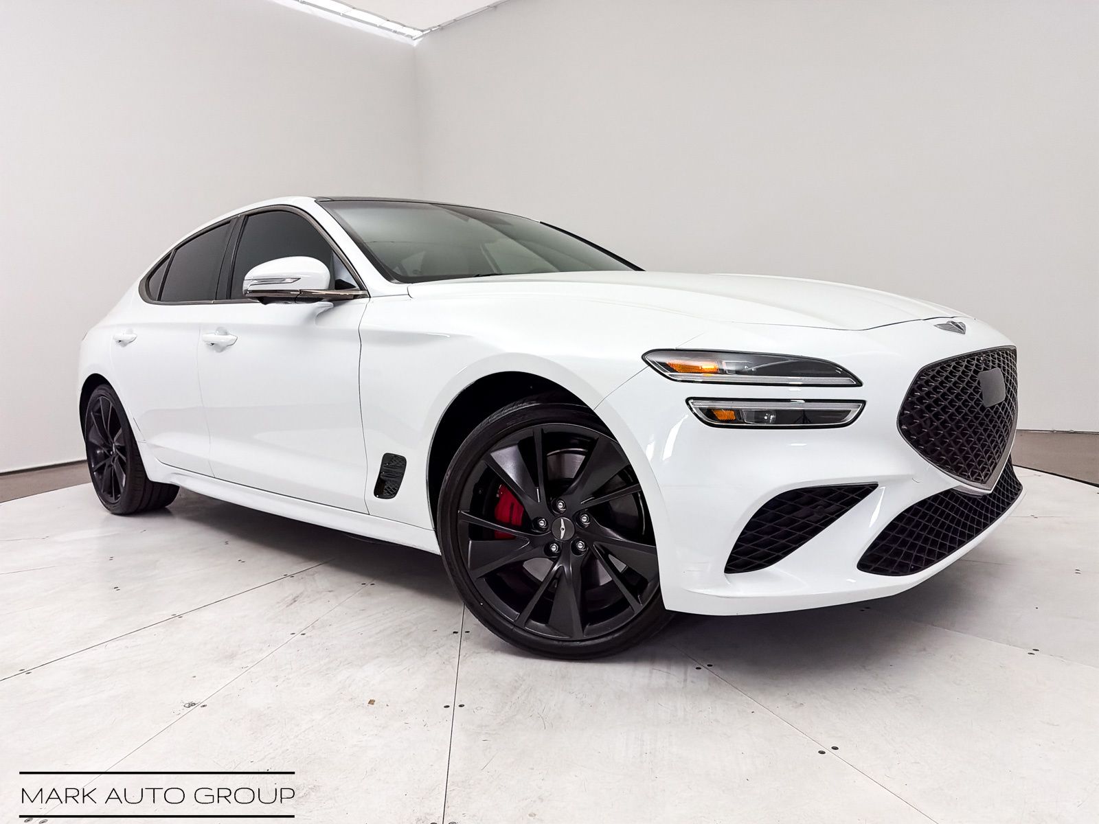  2023 Genesis G70 3.3T RWD   