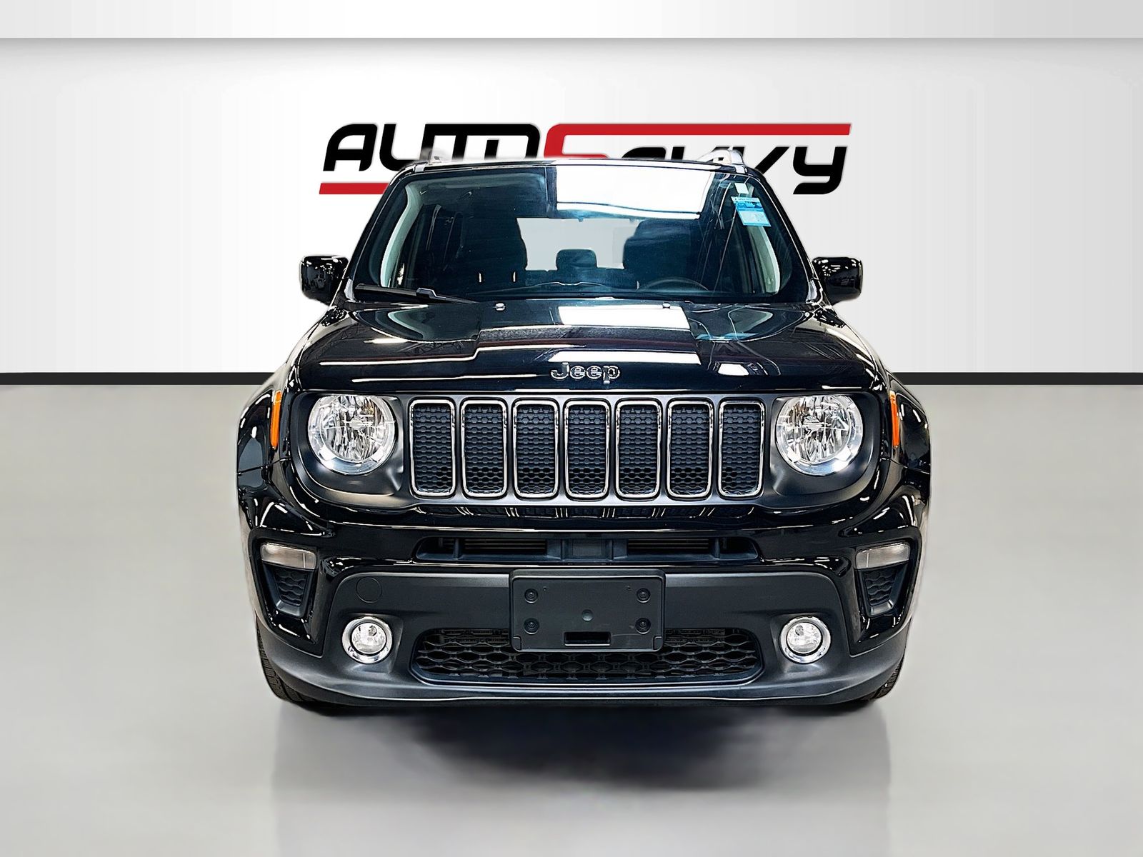 Used 2021 Black Jeep Latitude image 2